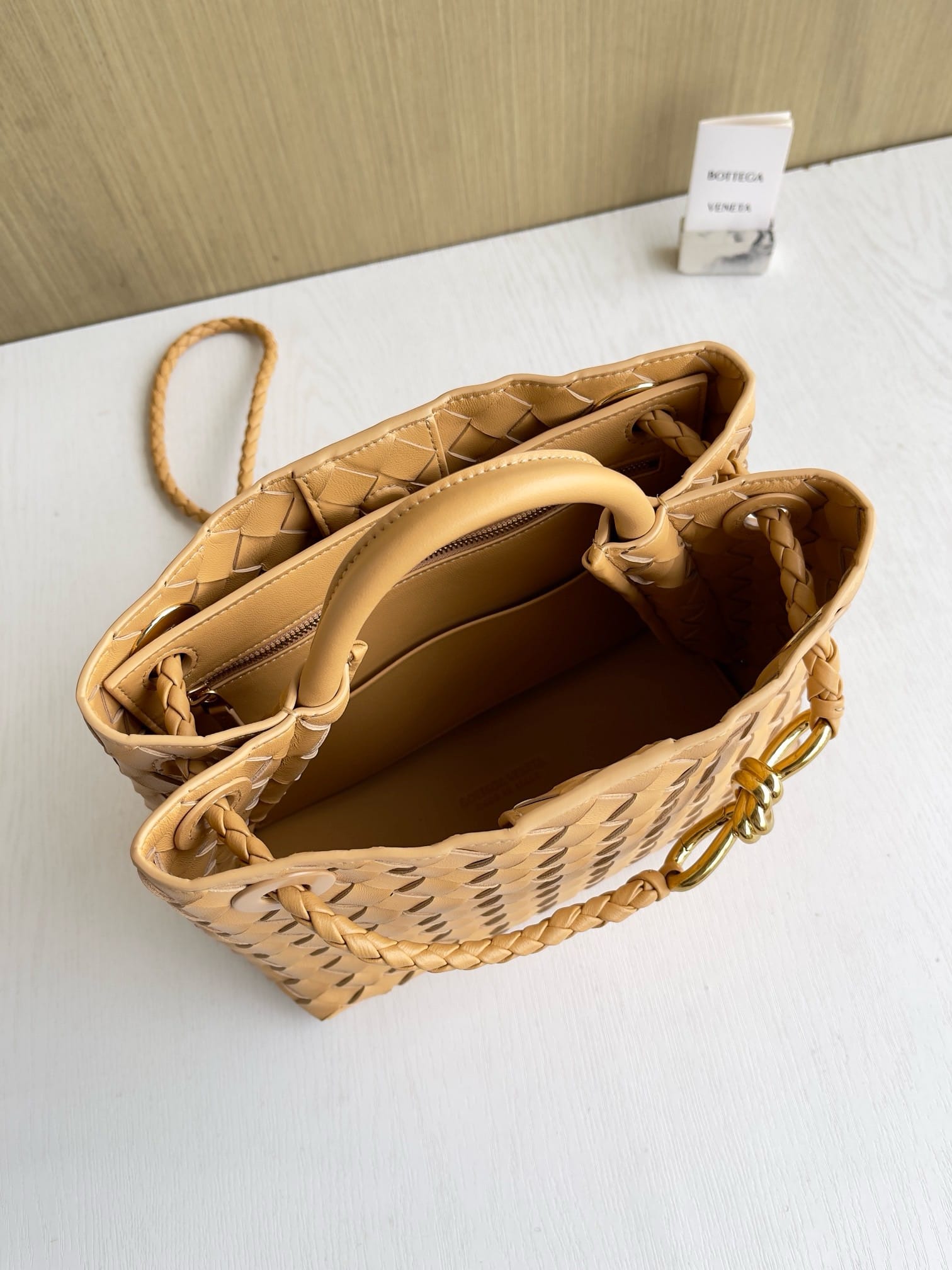 Andiamo Bottega Veneta 743568.6