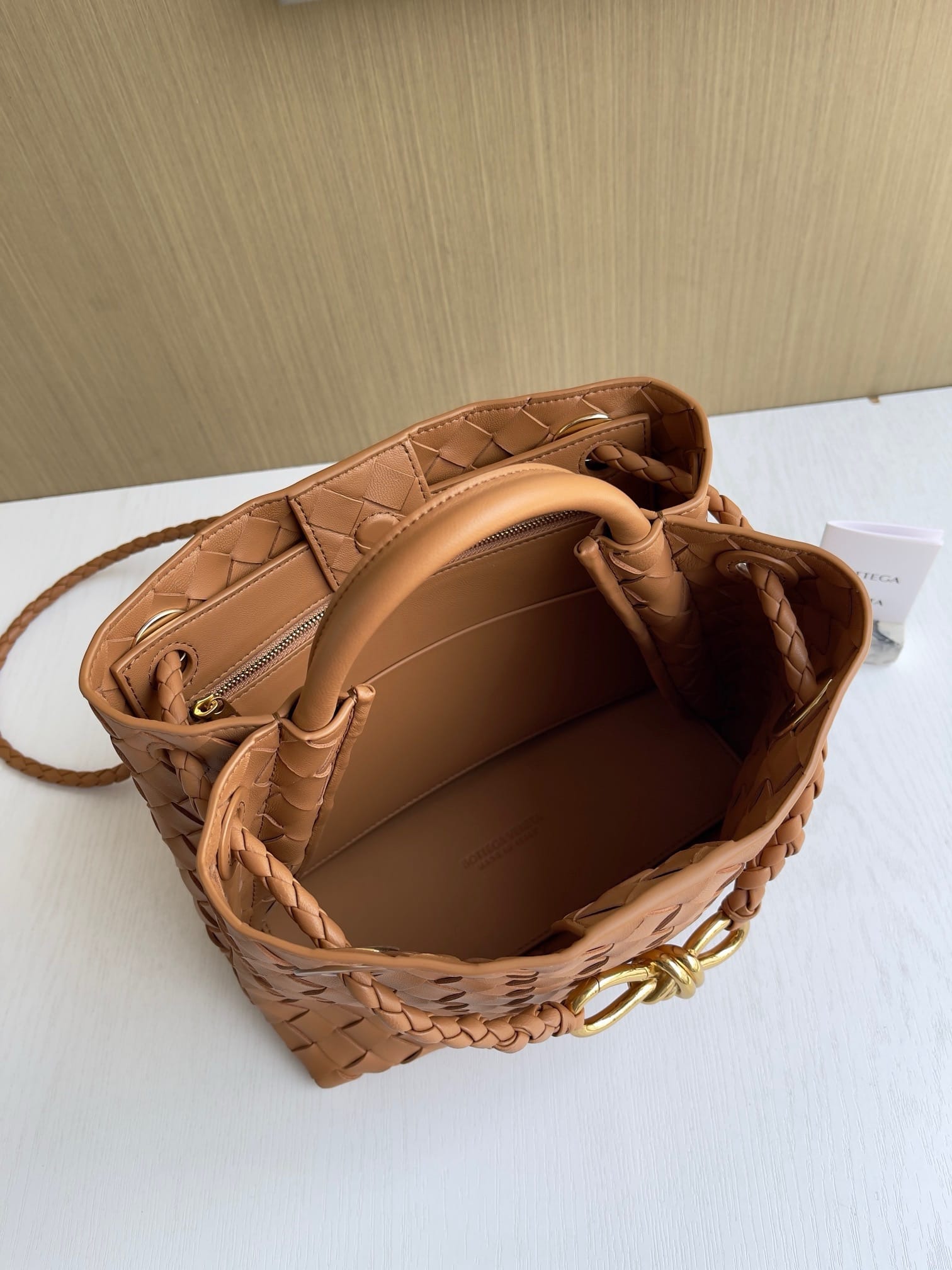 Andiamo Bottega Veneta 743568.111