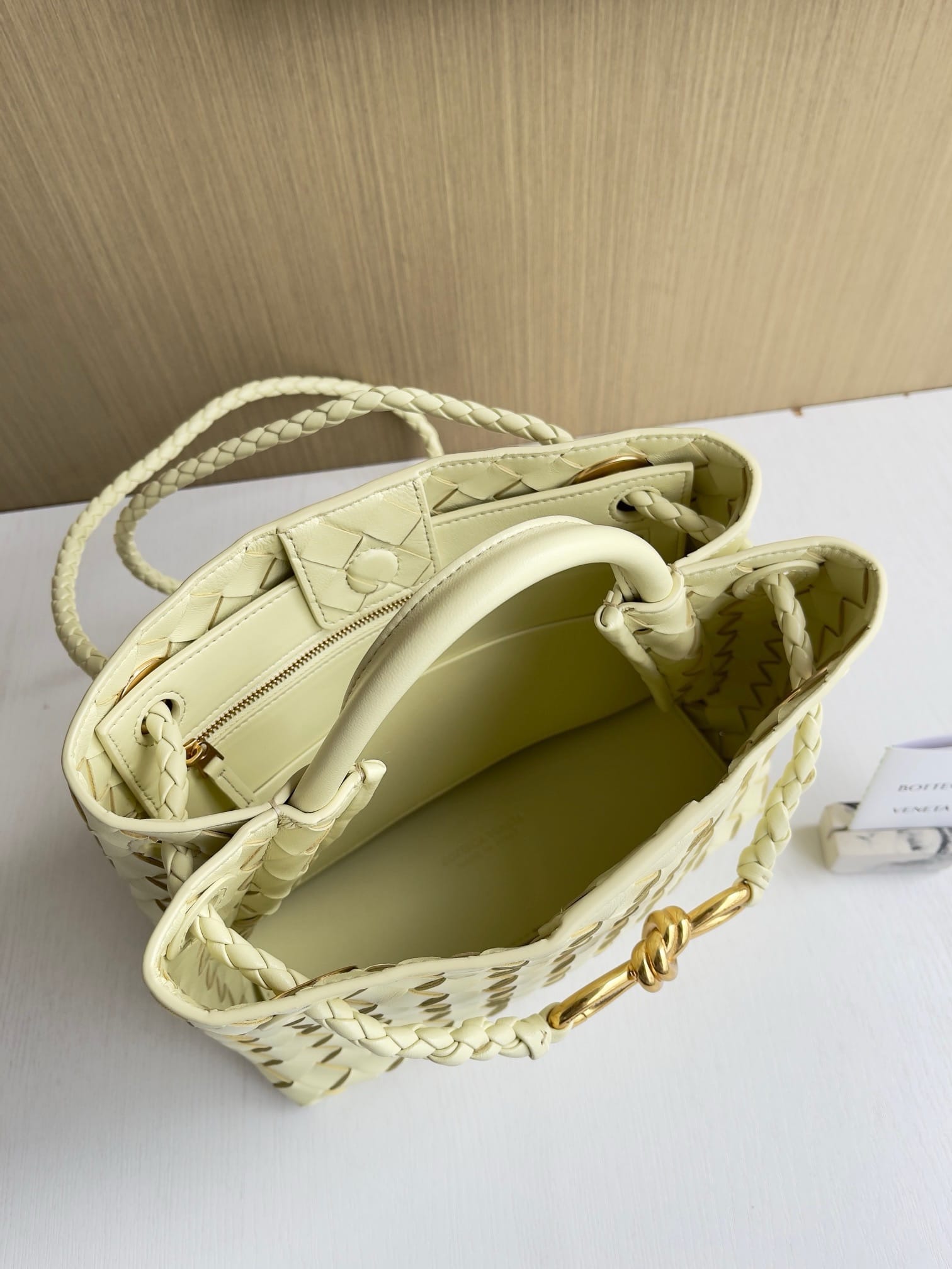 Andiamo Bottega Veneta 743568.11