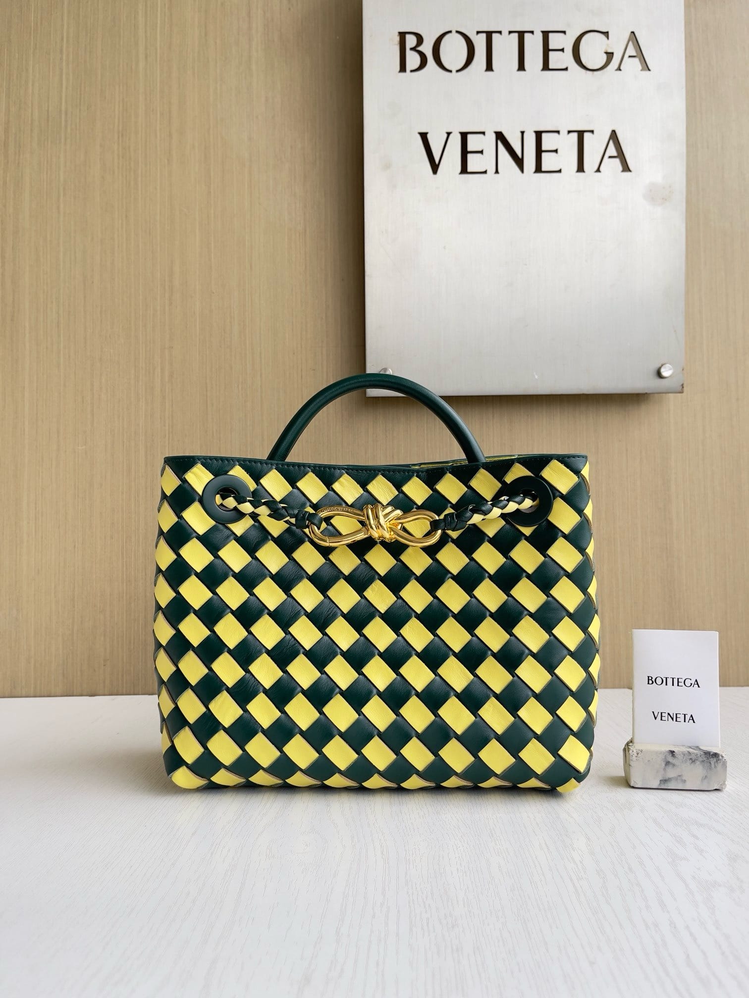 Andiamo Bottega Veneta 743568.189