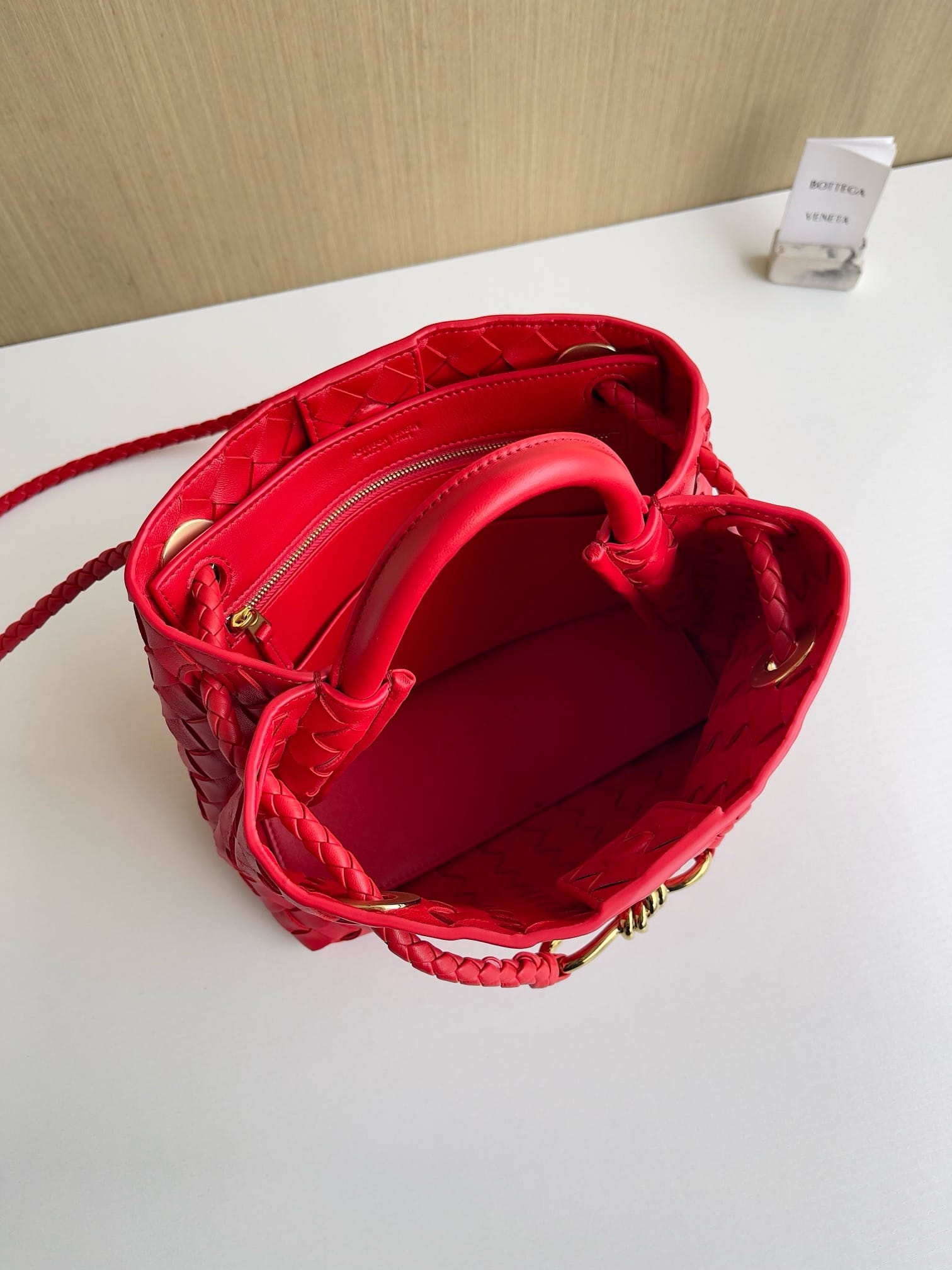 Andiamo Bottega Veneta 743568.333