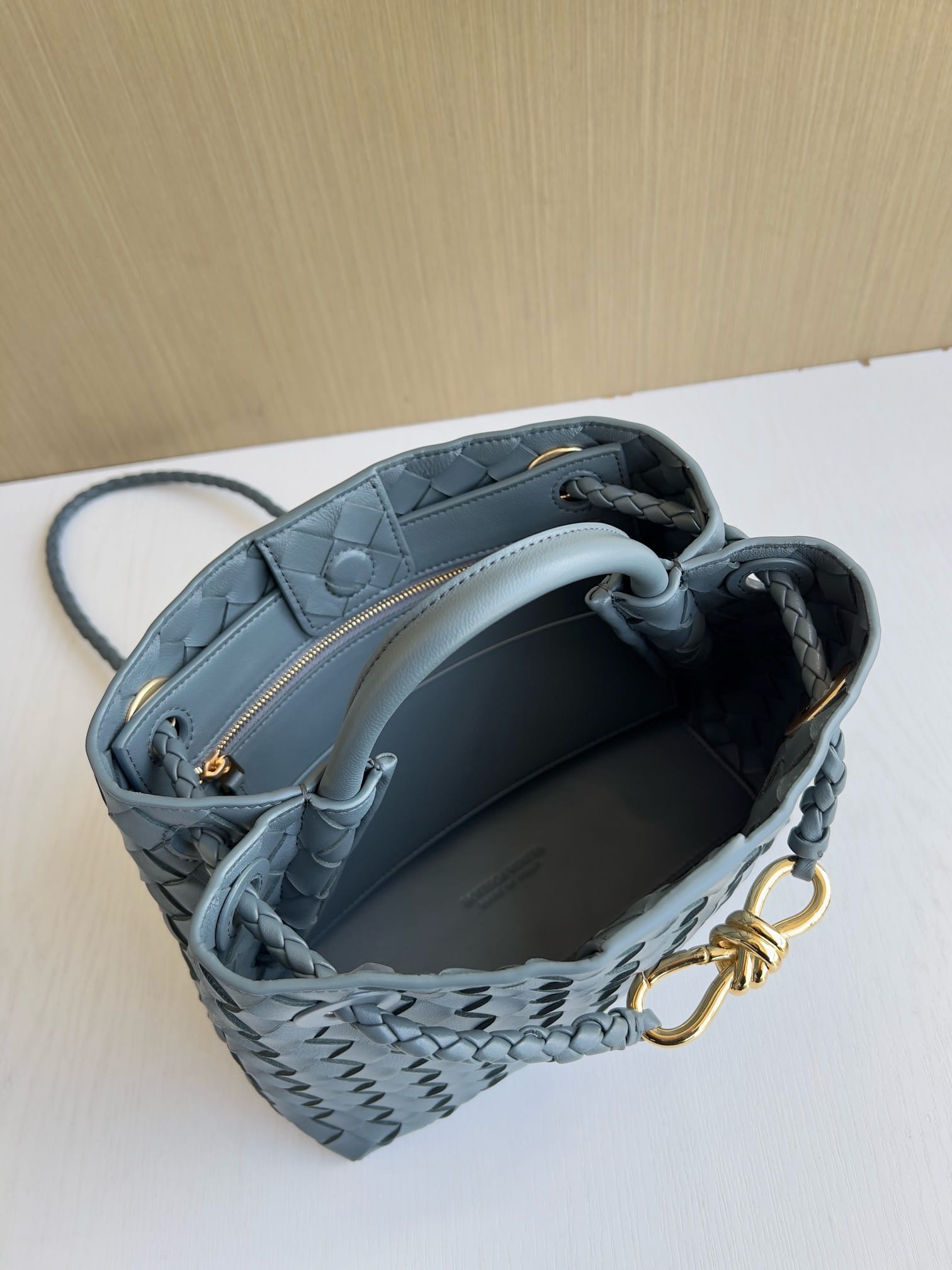 Andiamo Bottega Veneta 743568.319