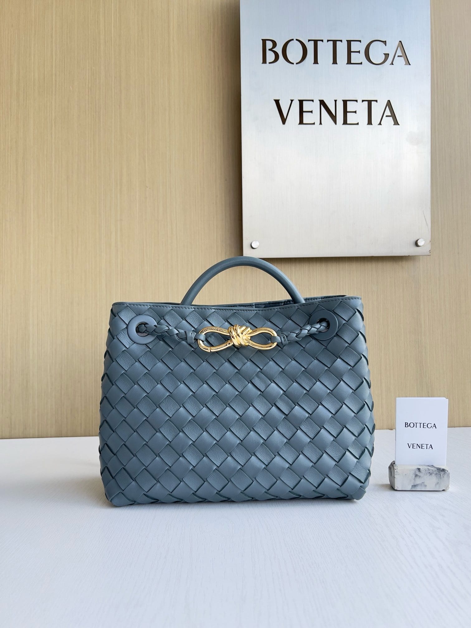 Andiamo Bottega Veneta 743568.319
