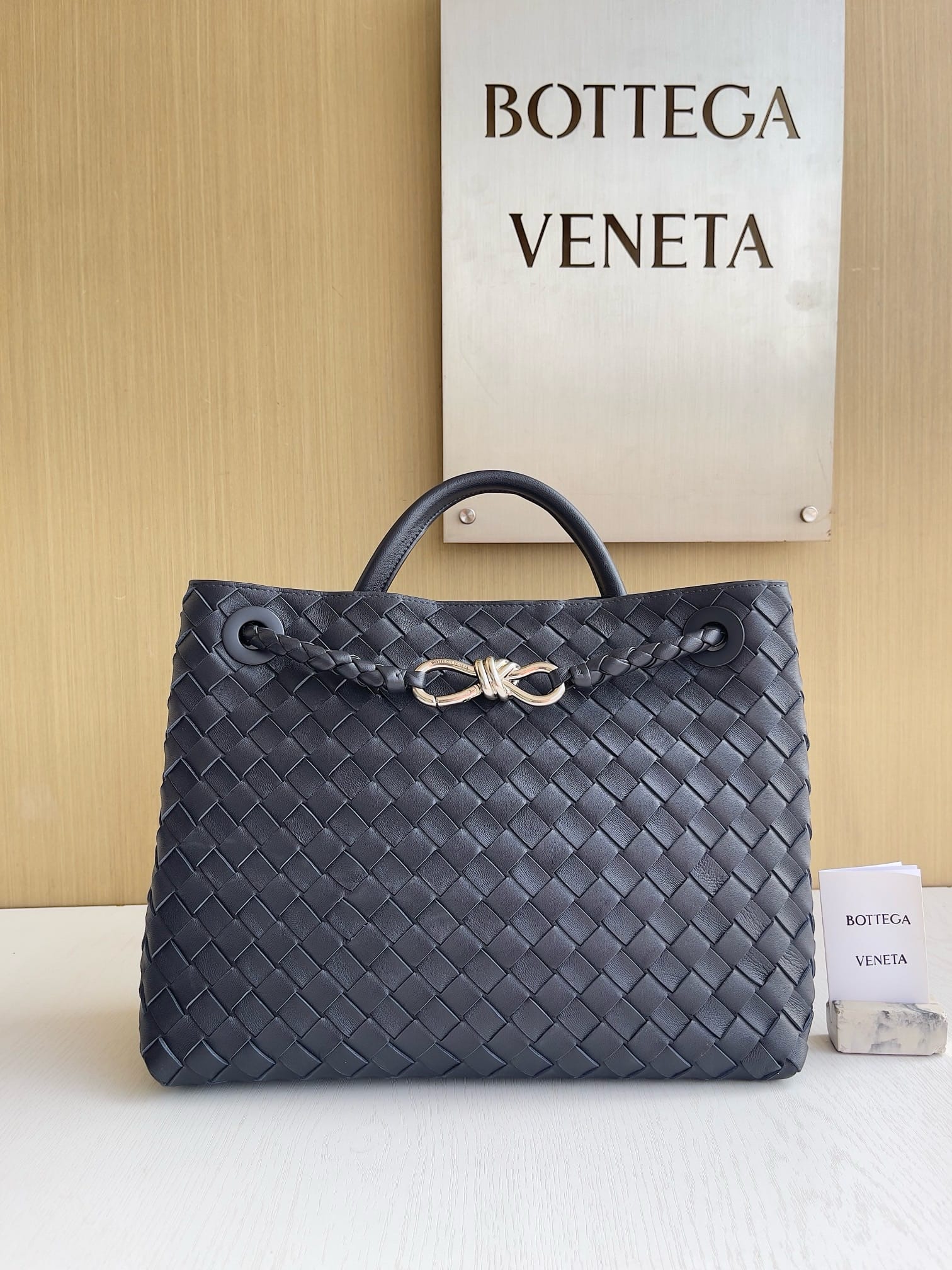 Andiamo Bottega Veneta 743572.11