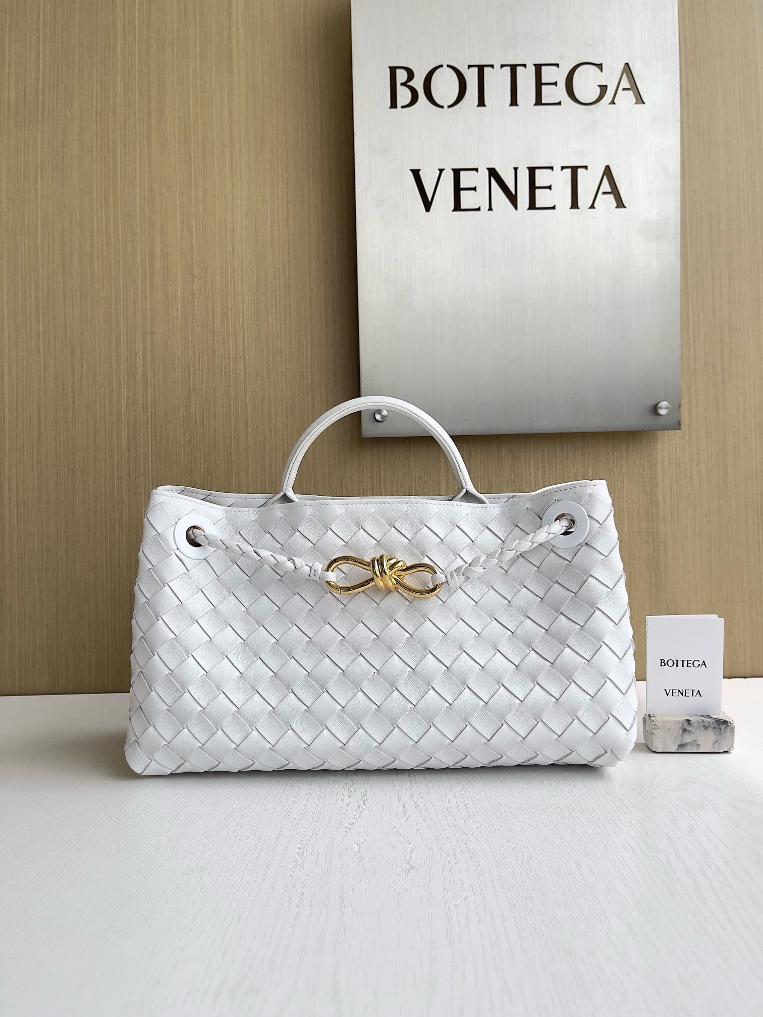 Andiamo East-west Bottega Veneta 754990.2