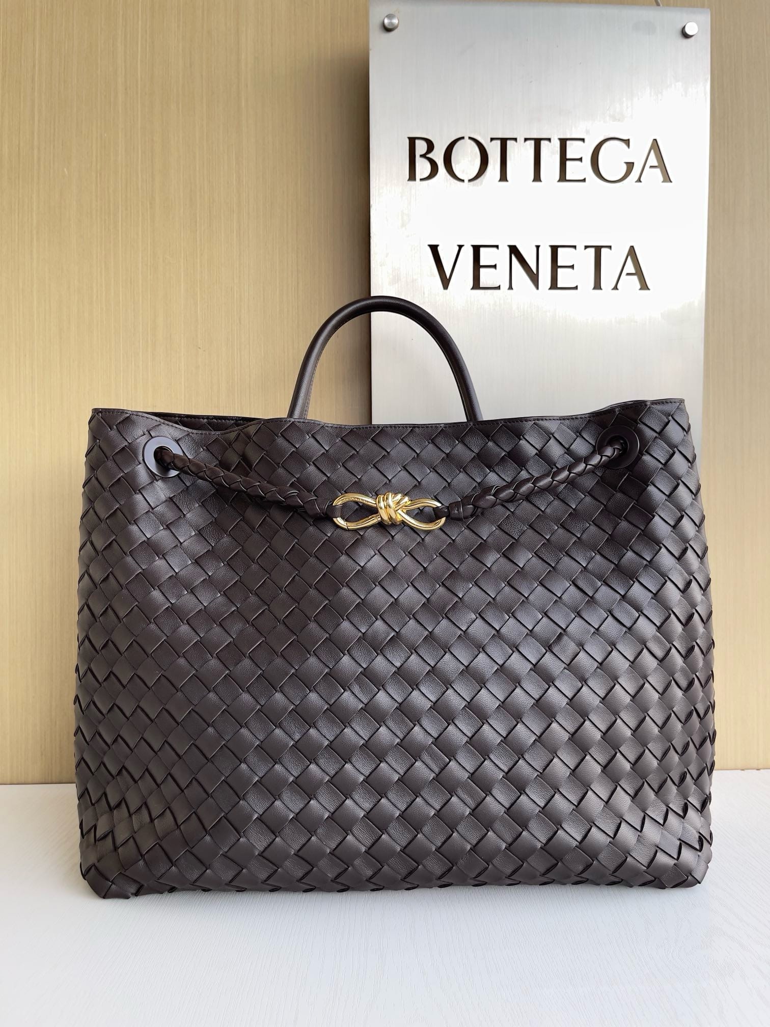 Andiamo Bottega Veneta 743575.11