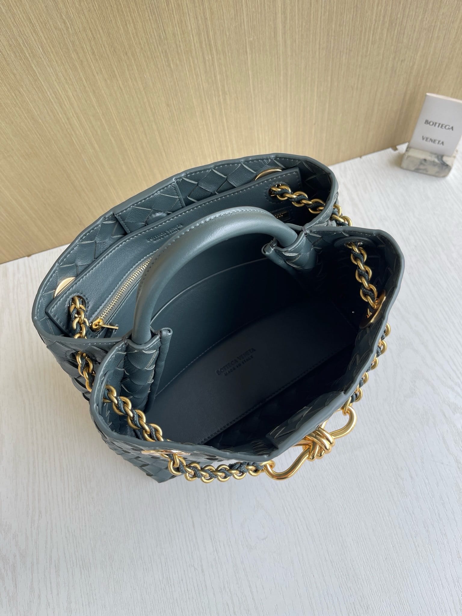 Andiamo Bottega Veneta 786008.1