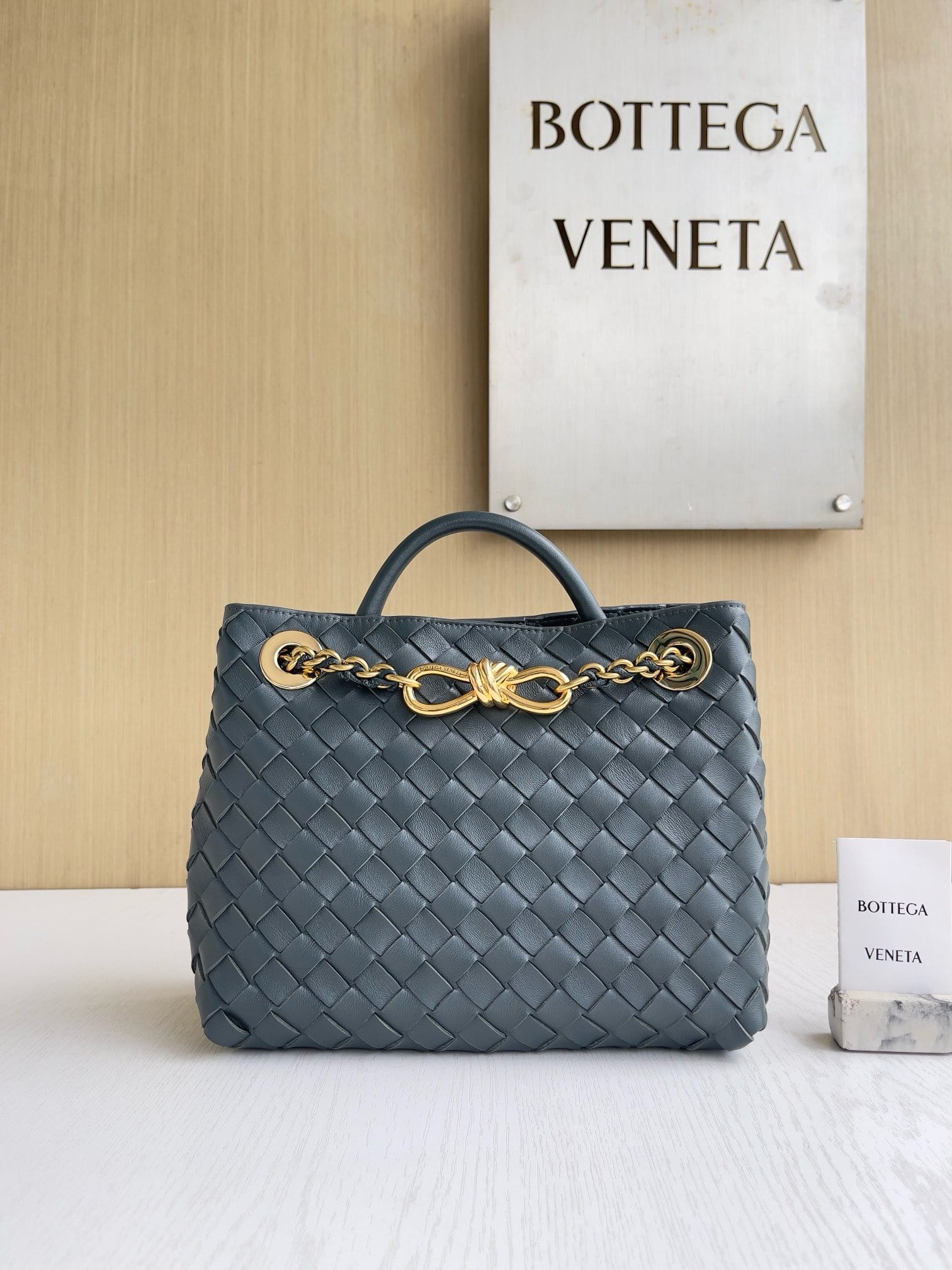 Andiamo Bottega Veneta 786008.1