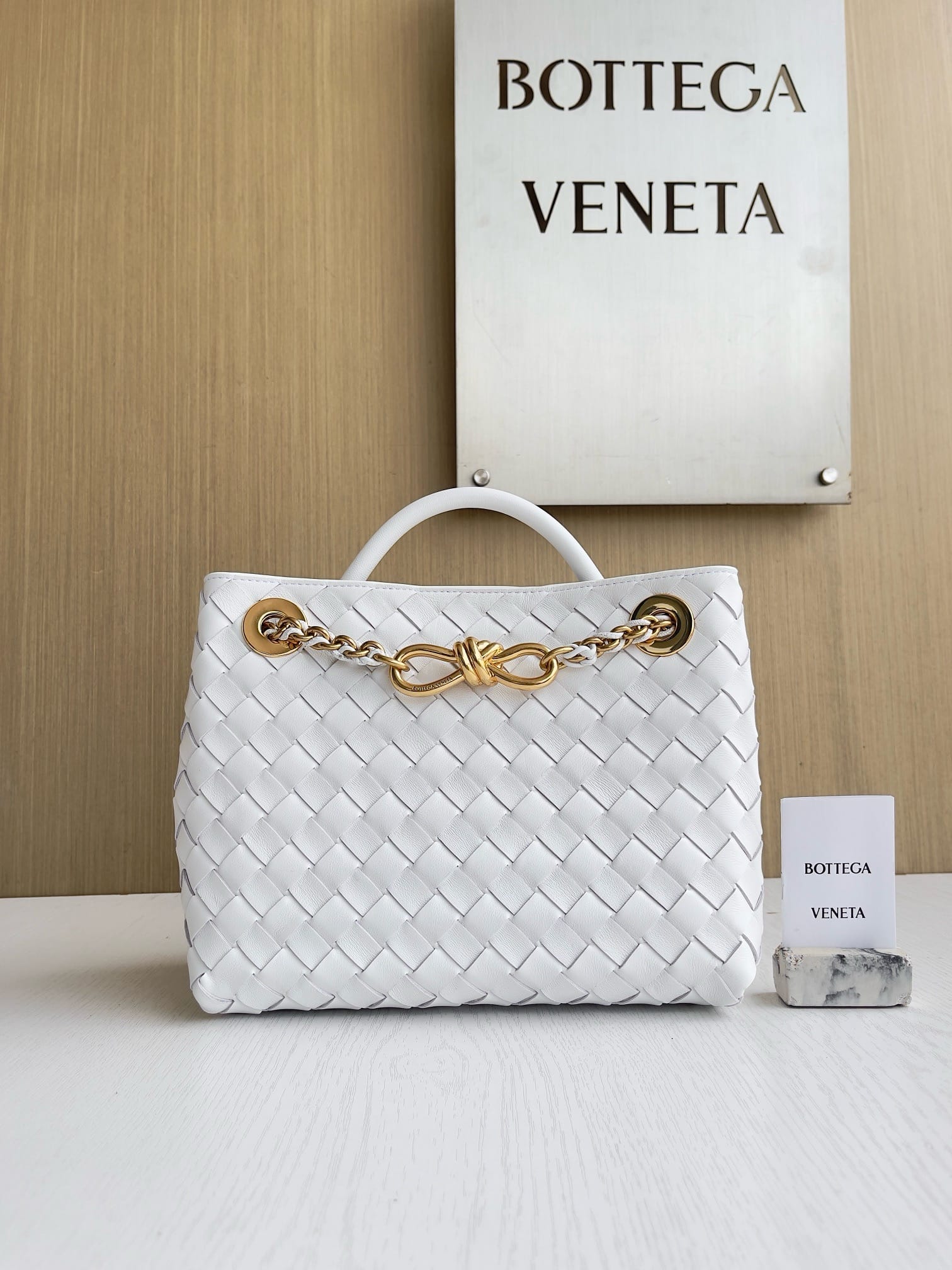 Andiamo Bottega Veneta 786008.2