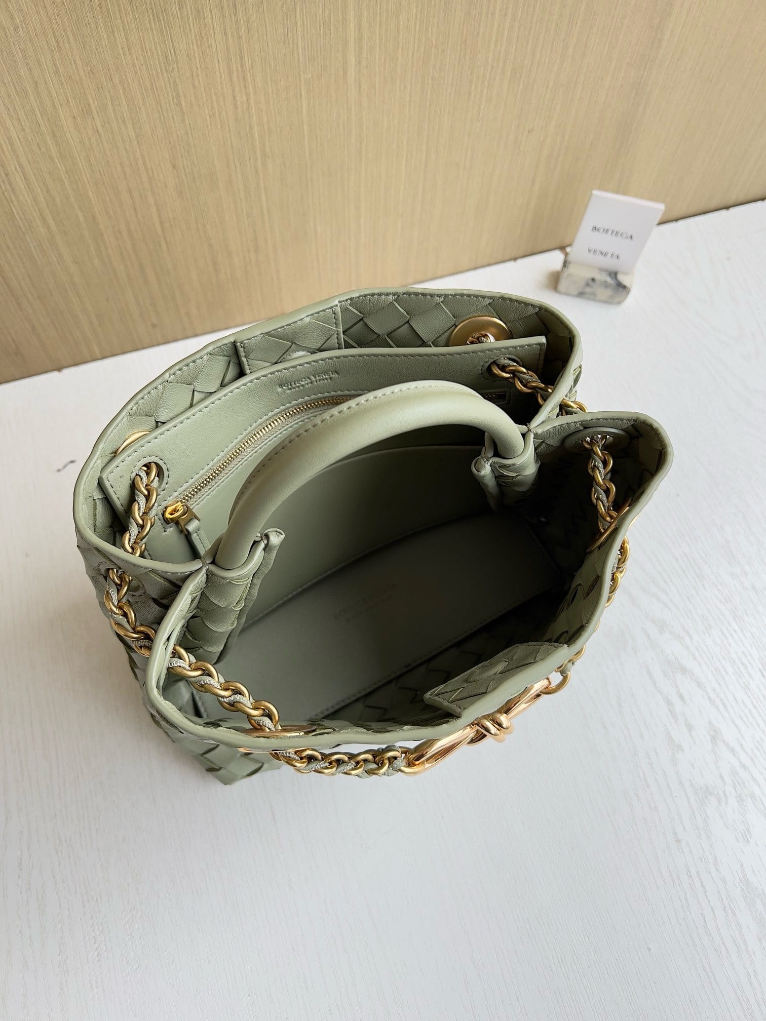 Andiamo Bottega Veneta 786008.4