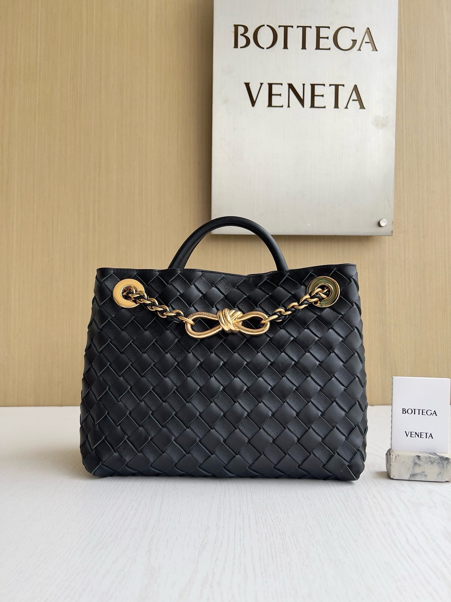 Andiamo Bottega Veneta 786008.7