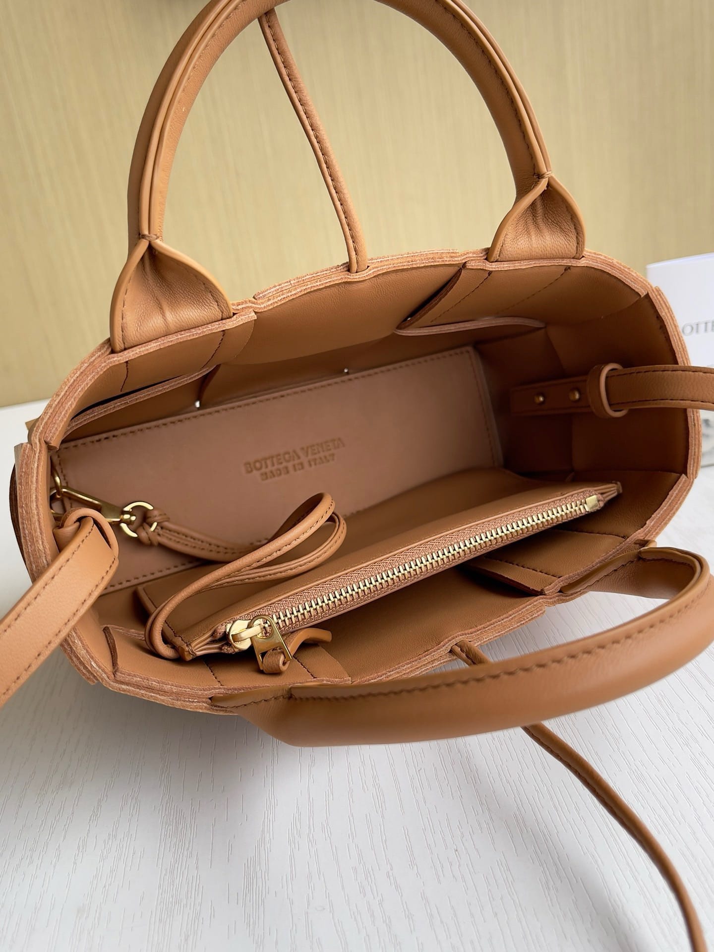 Arco tote Bottega Veneta 729029.4