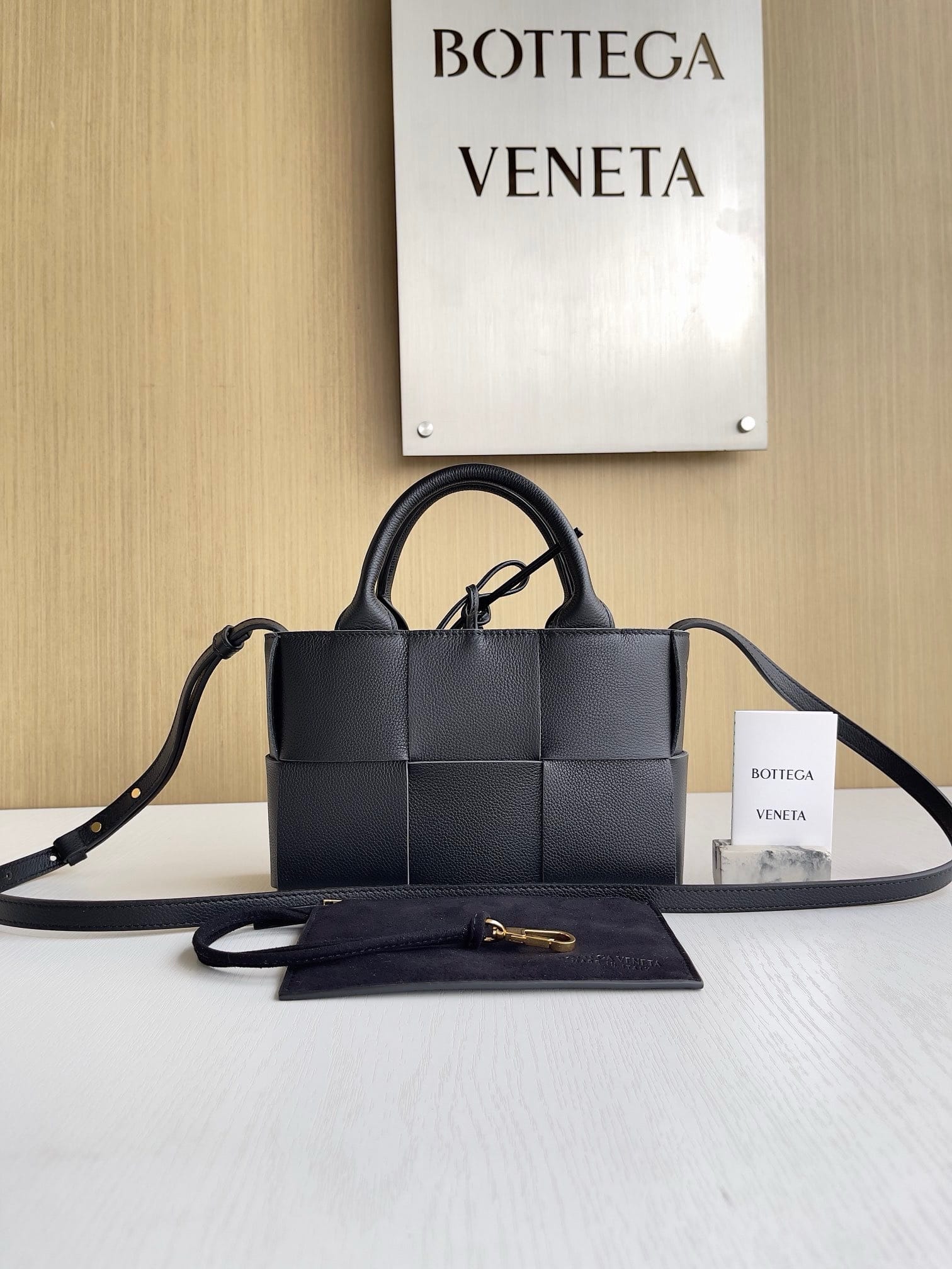 Arco tote Bottega Veneta 729029.7