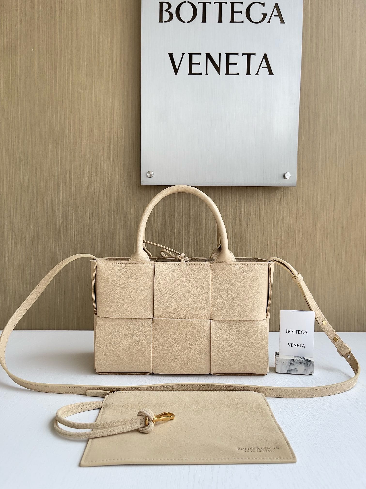 Arco tote Bottega Veneta 709337.2