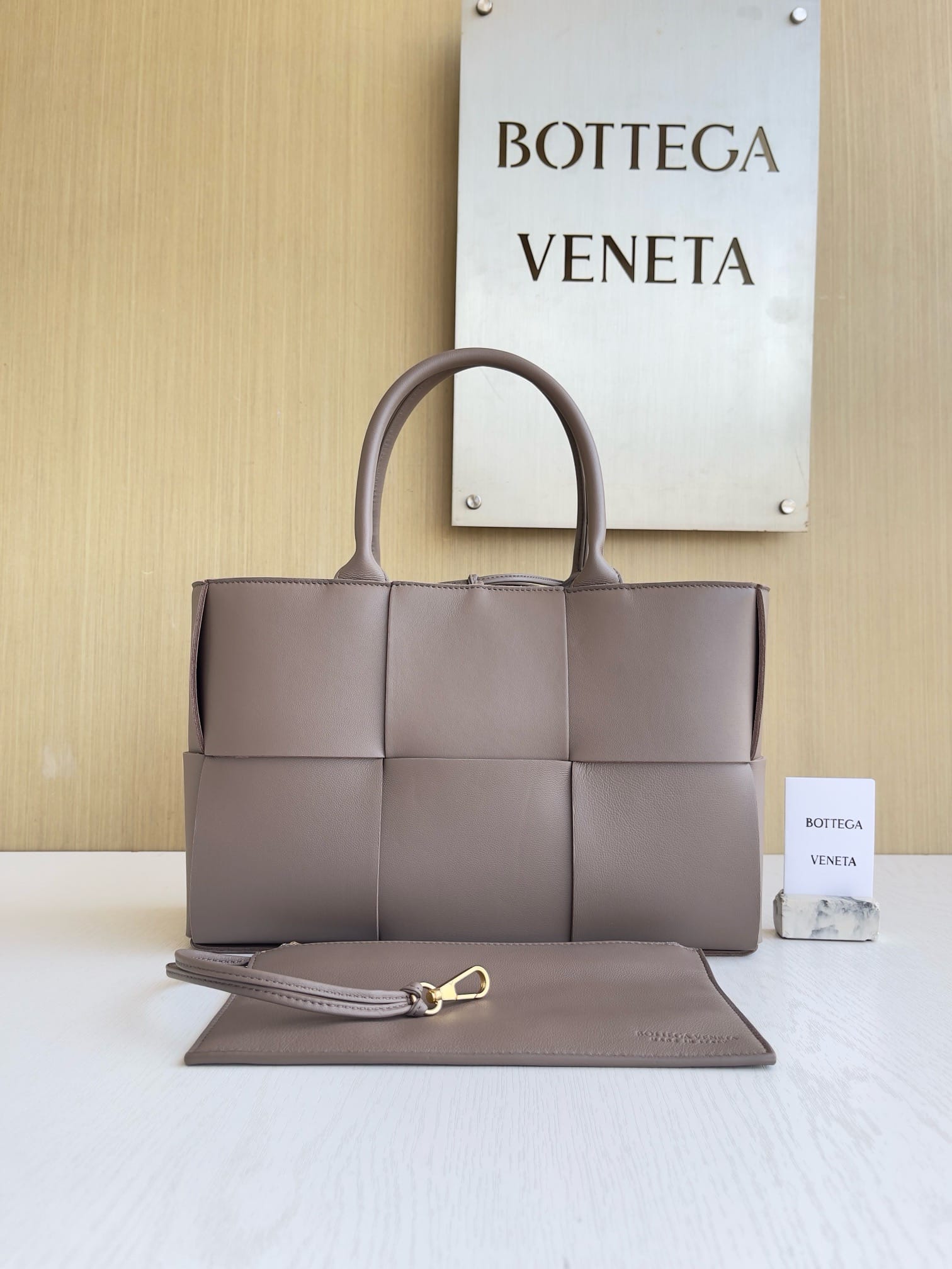Arco tote Bottega Veneta 652867.26