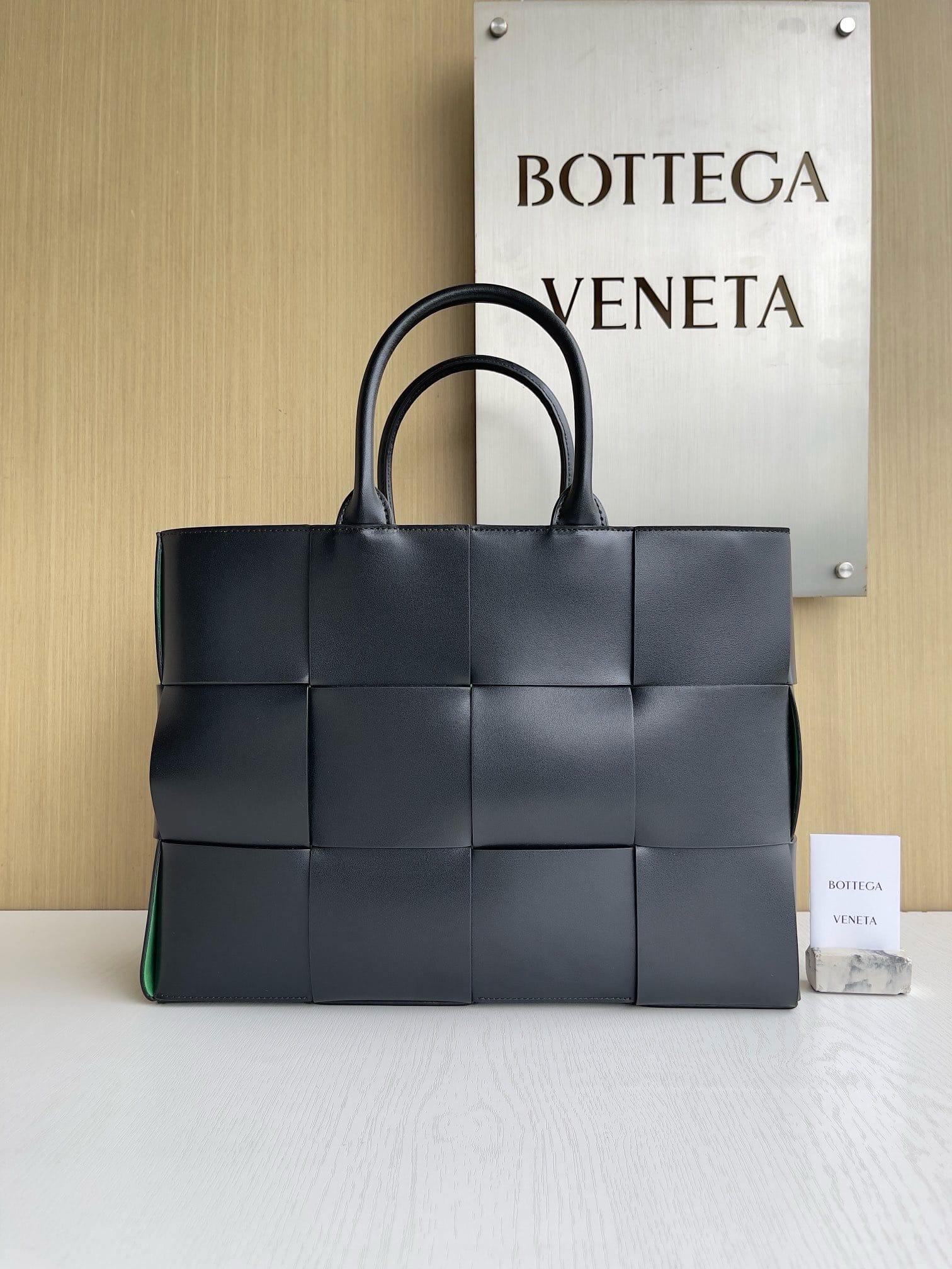 Arco tote Bottega Veneta 729244