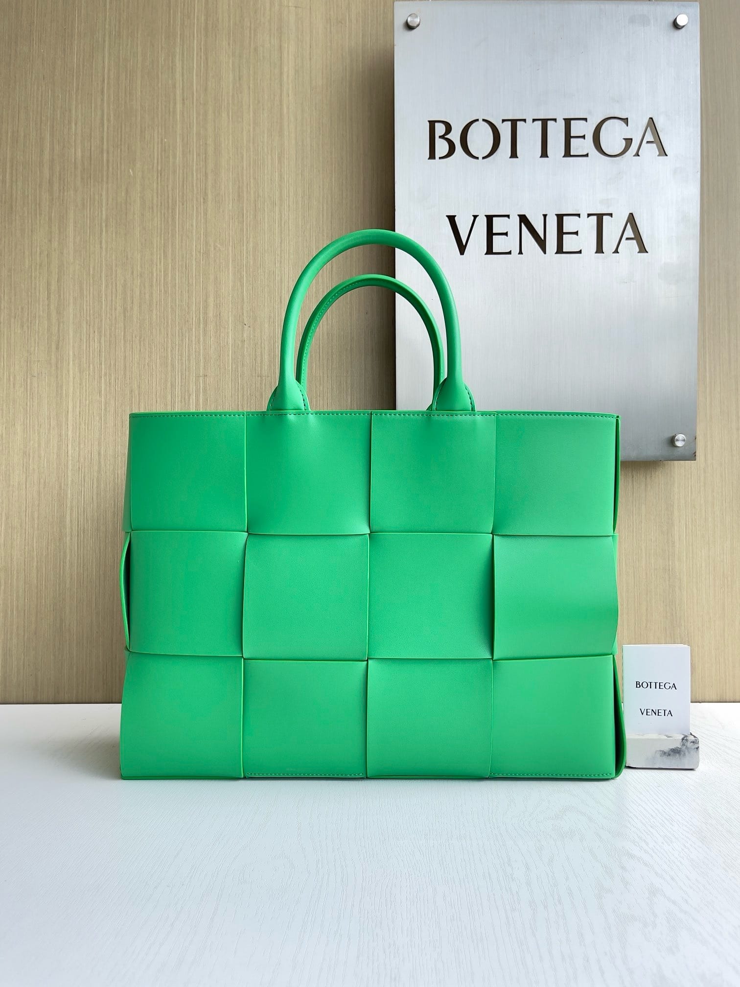 Arco tote Bottega Veneta 729244.2