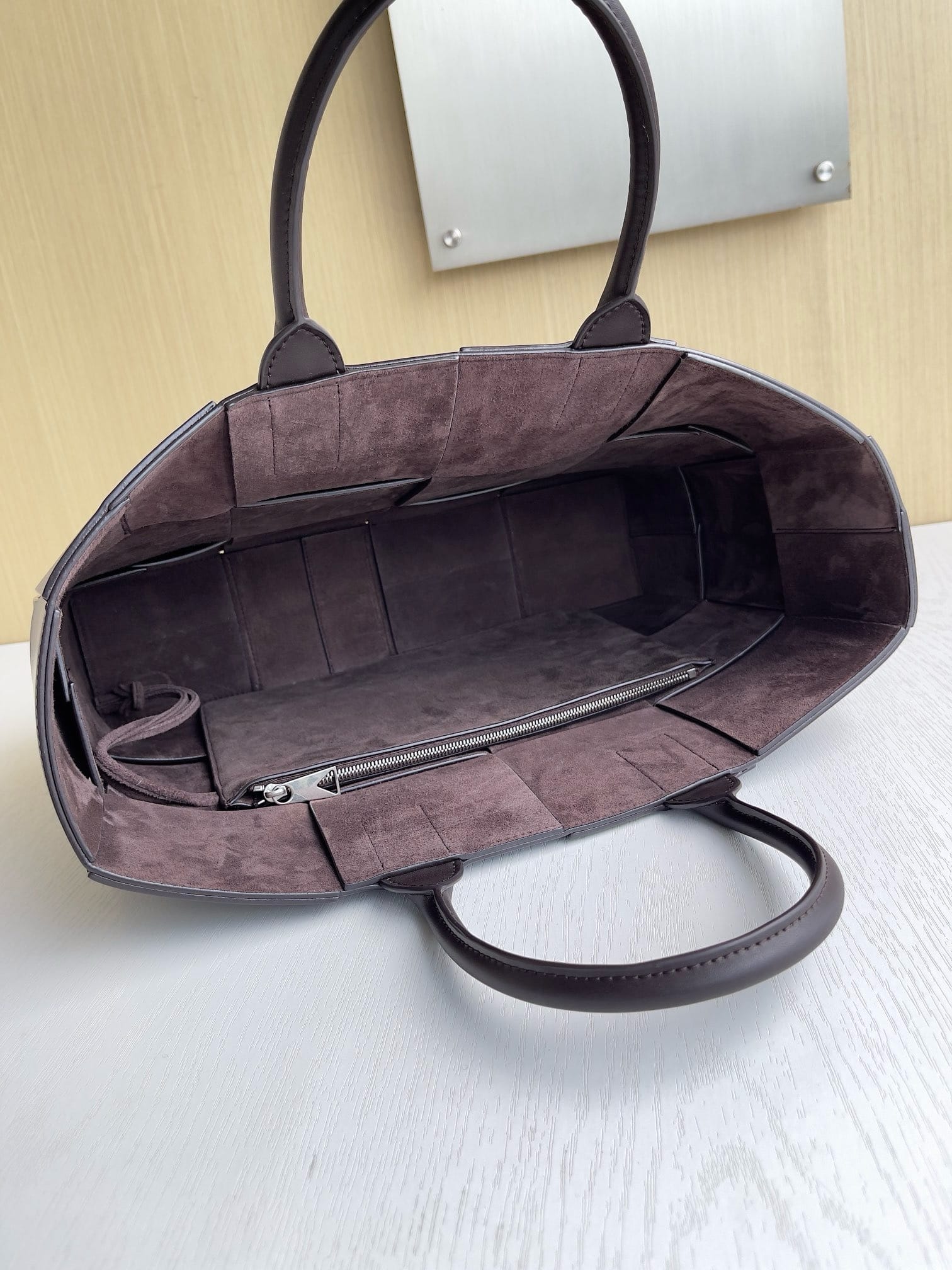 Arco tote Bottega Veneta 729244.3