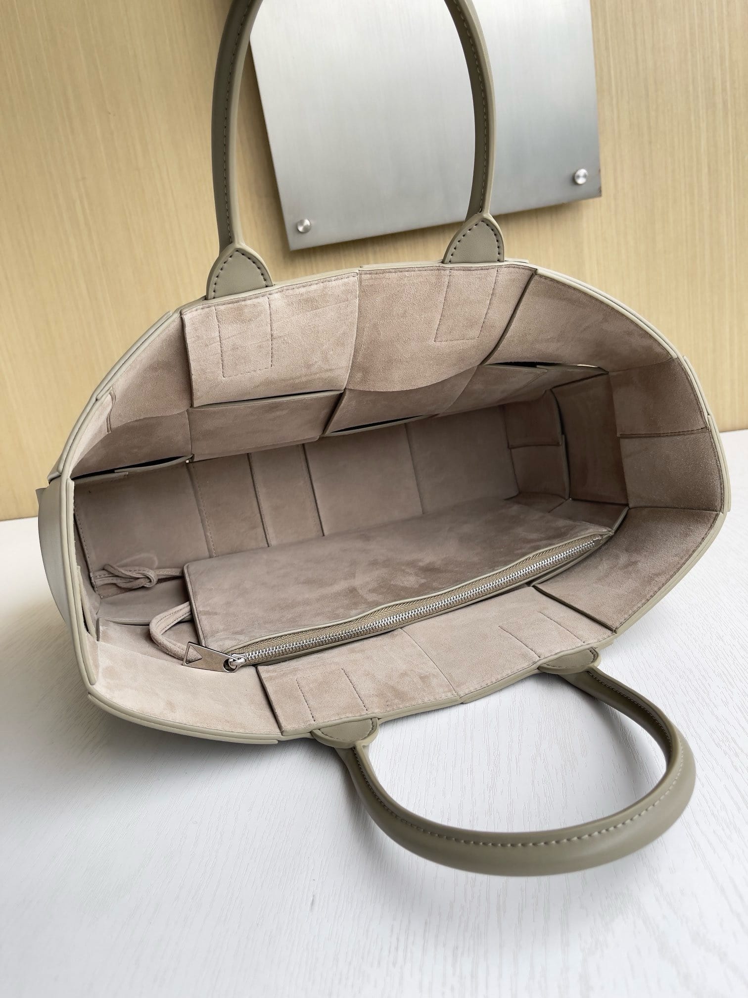 Arco tote Bottega Veneta 729244.6