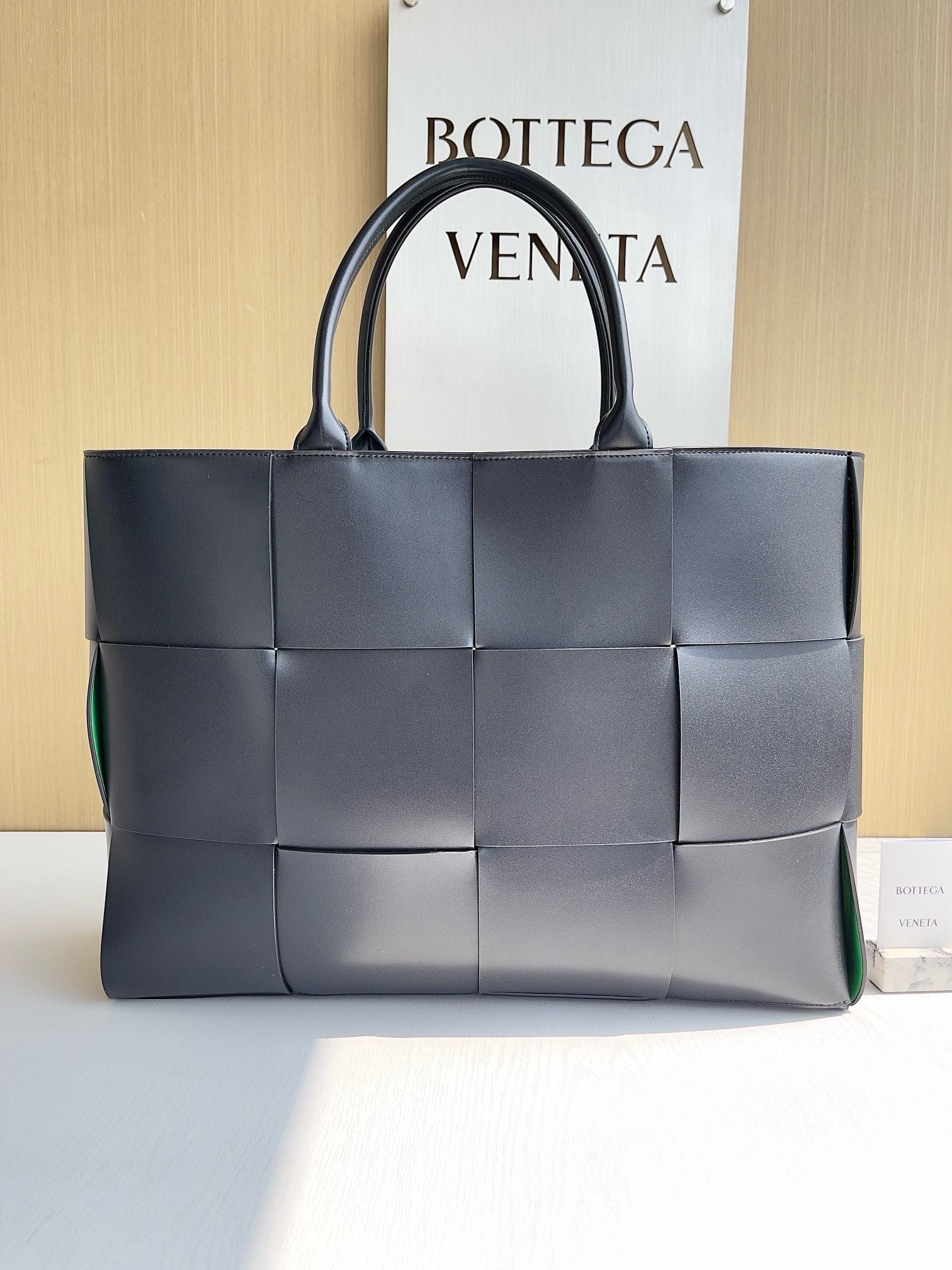 Arco tote Bottega Veneta 680165