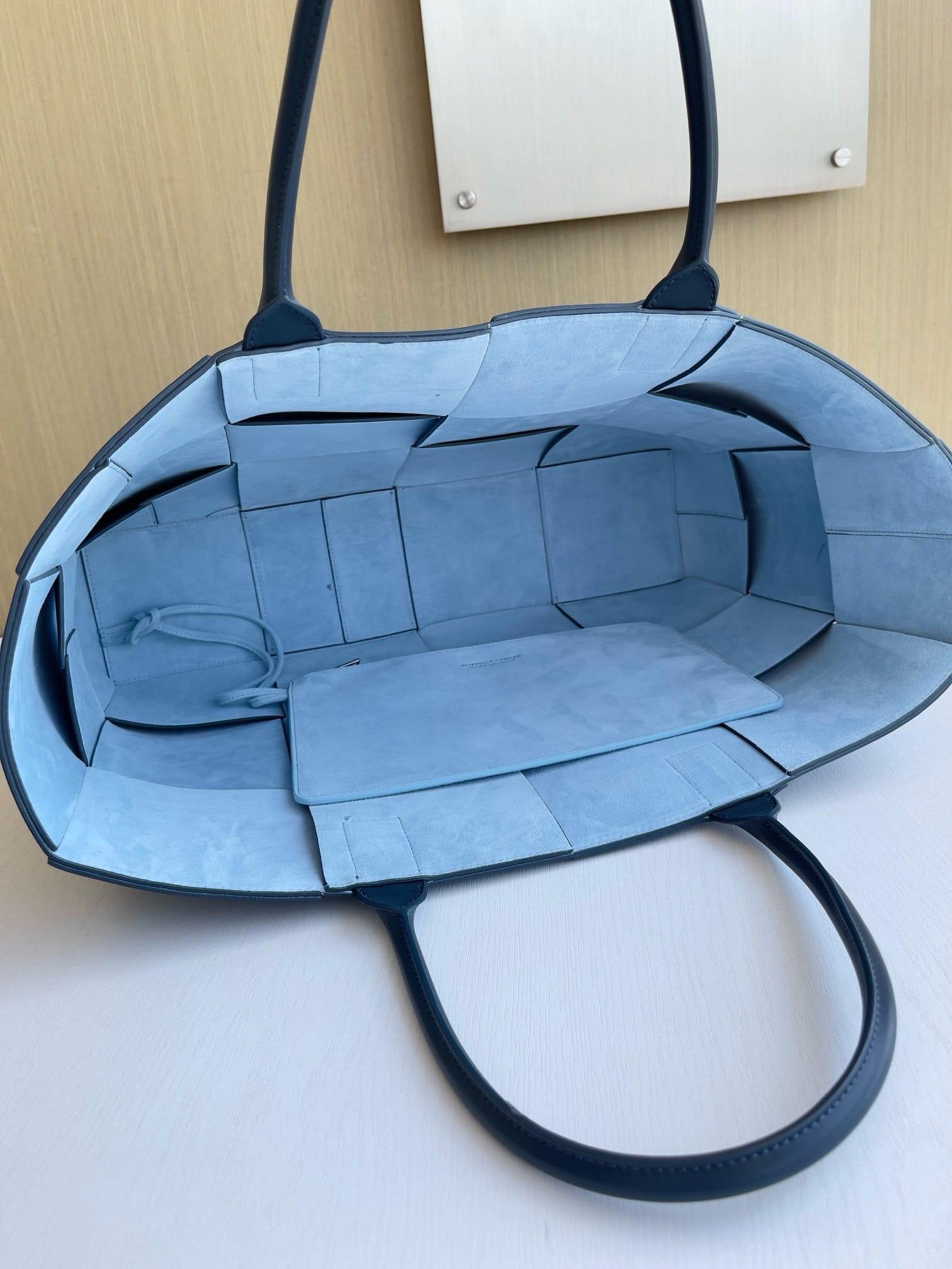 Arco tote Bottega Veneta 680165.1