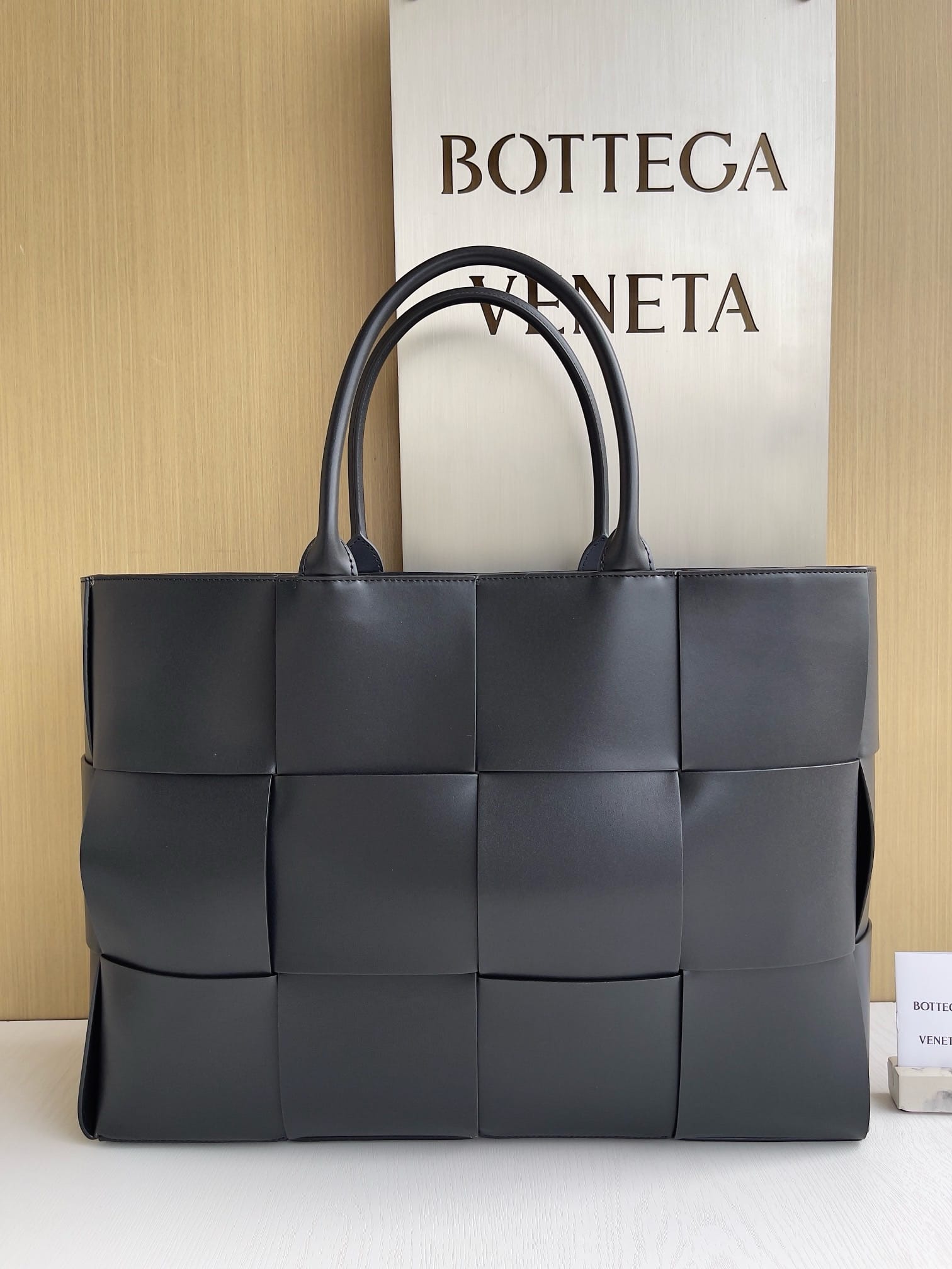 Arco tote Bottega Veneta 680165.111