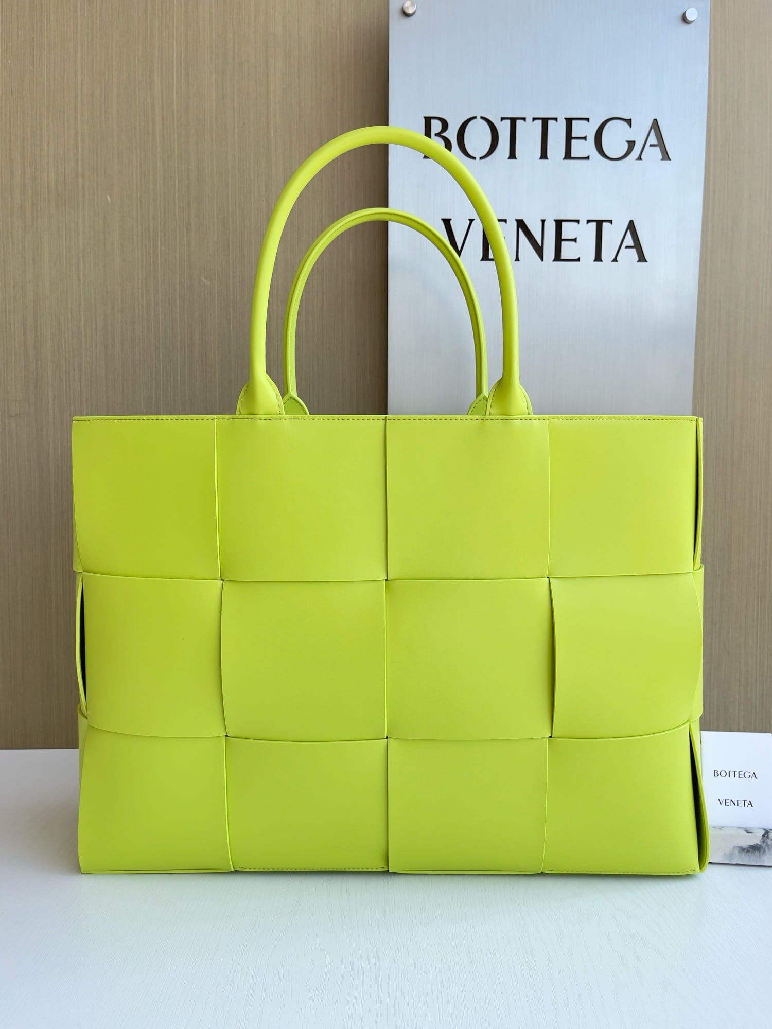 Arco tote Bottega Veneta 680165.11