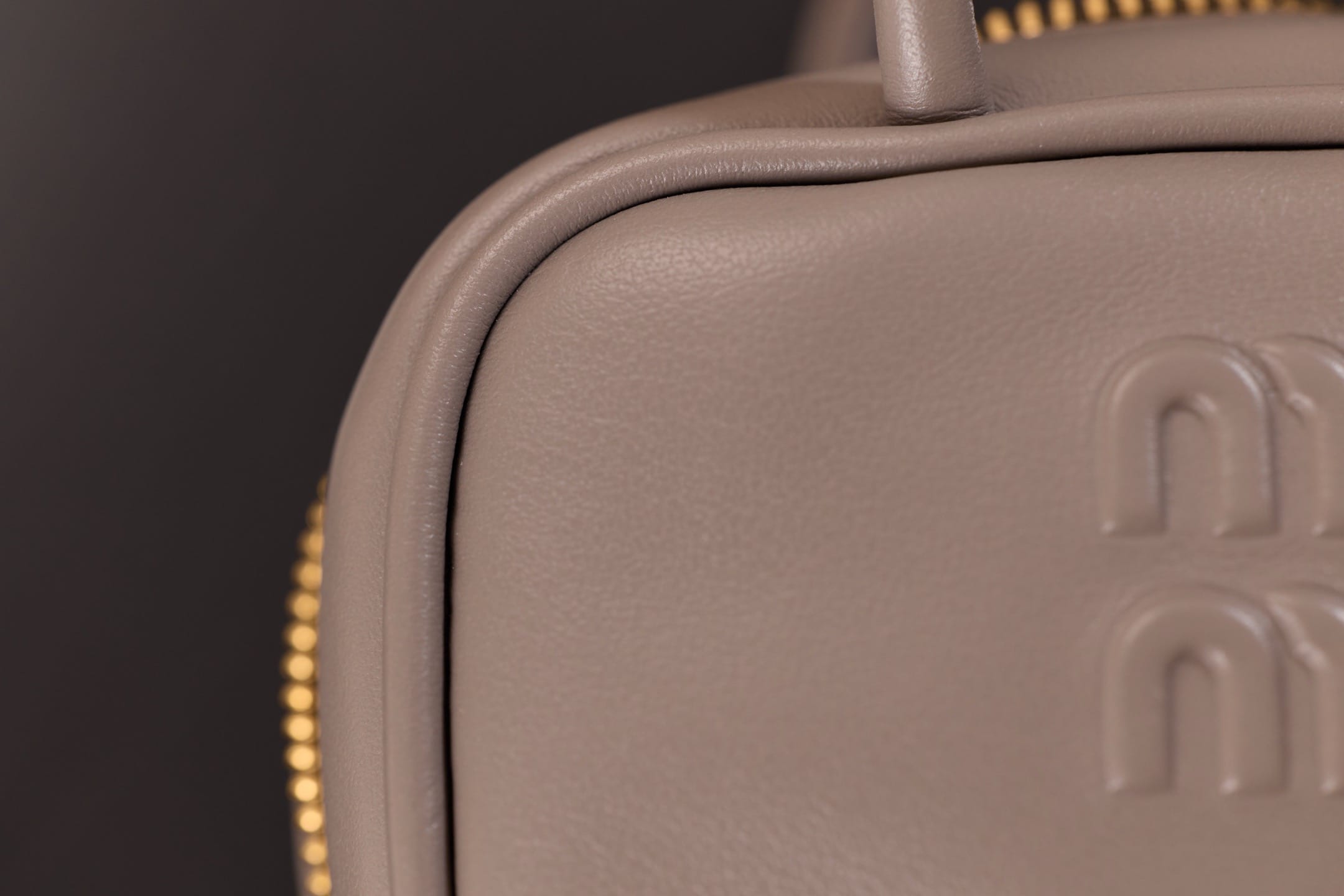 Leather micro bag Miu Miu 5NR036.2