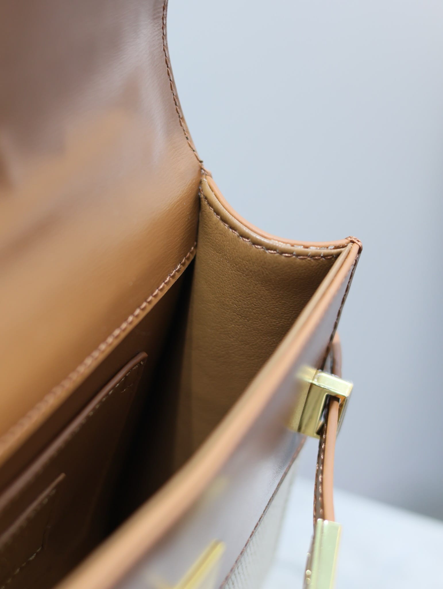 Manhattan 19cm Saint Laurent 727766.3