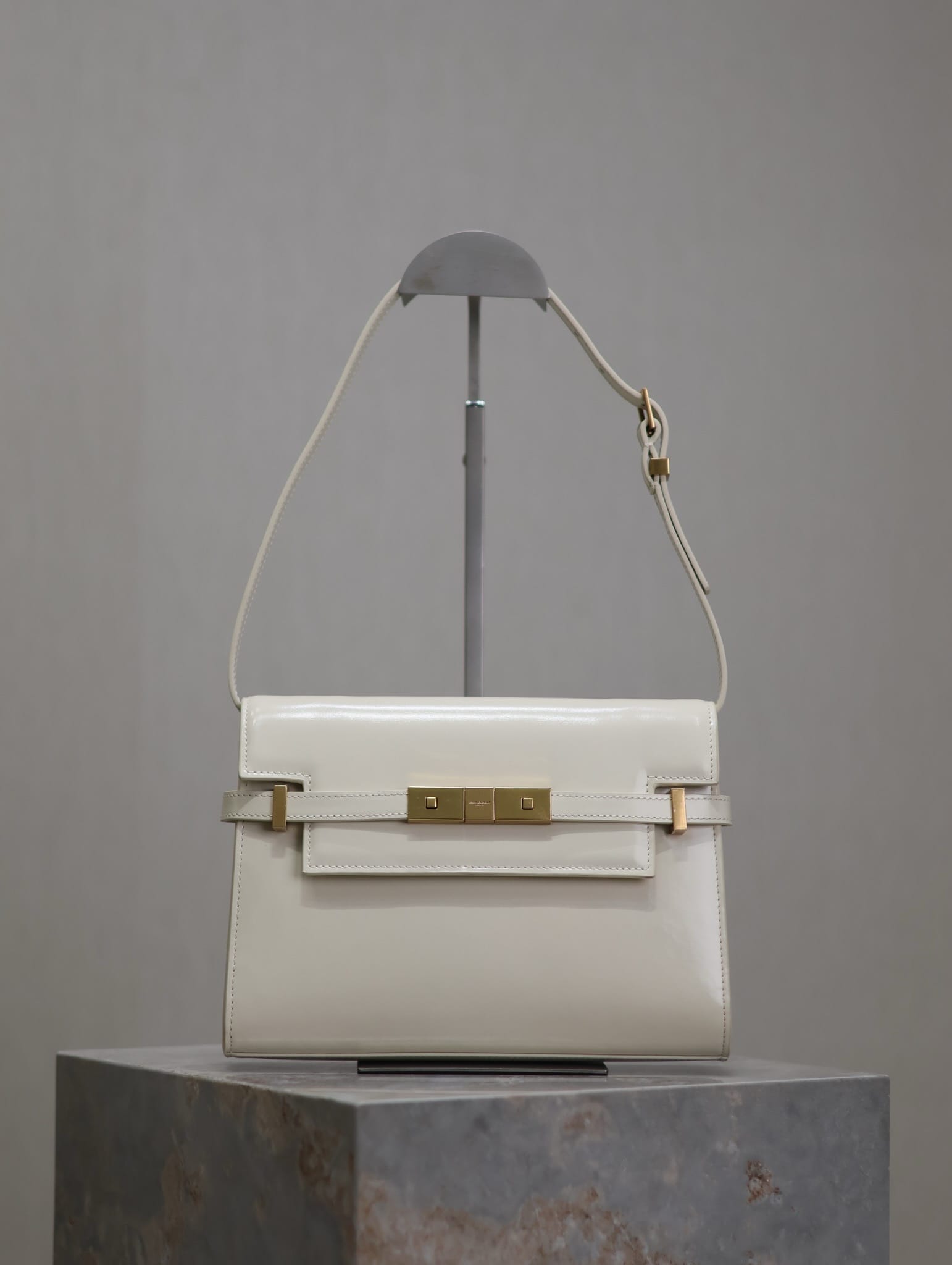 Manhattan 24cm Saint Laurent 675626.1