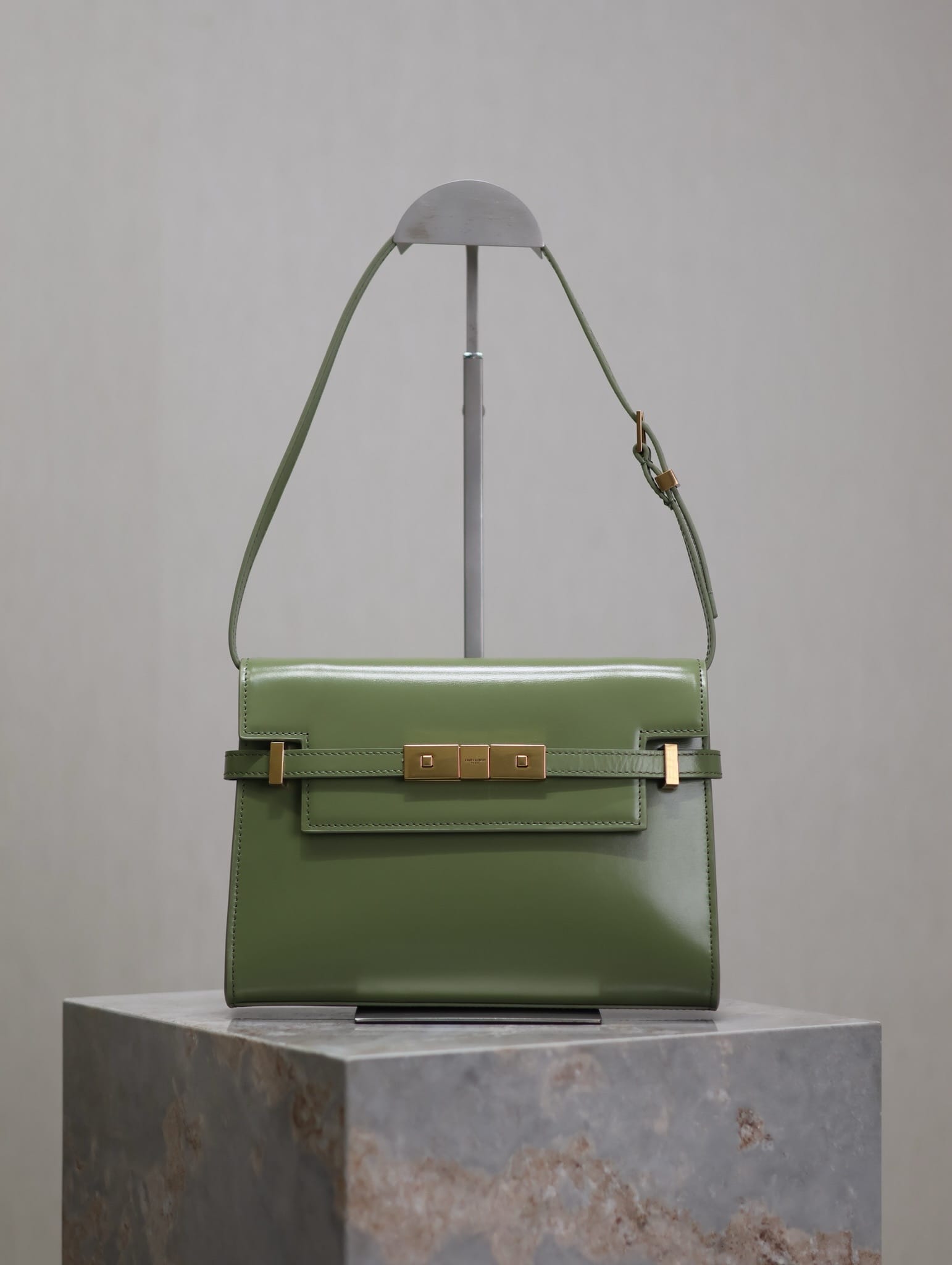 Manhattan 24cm Saint Laurent 675626.3