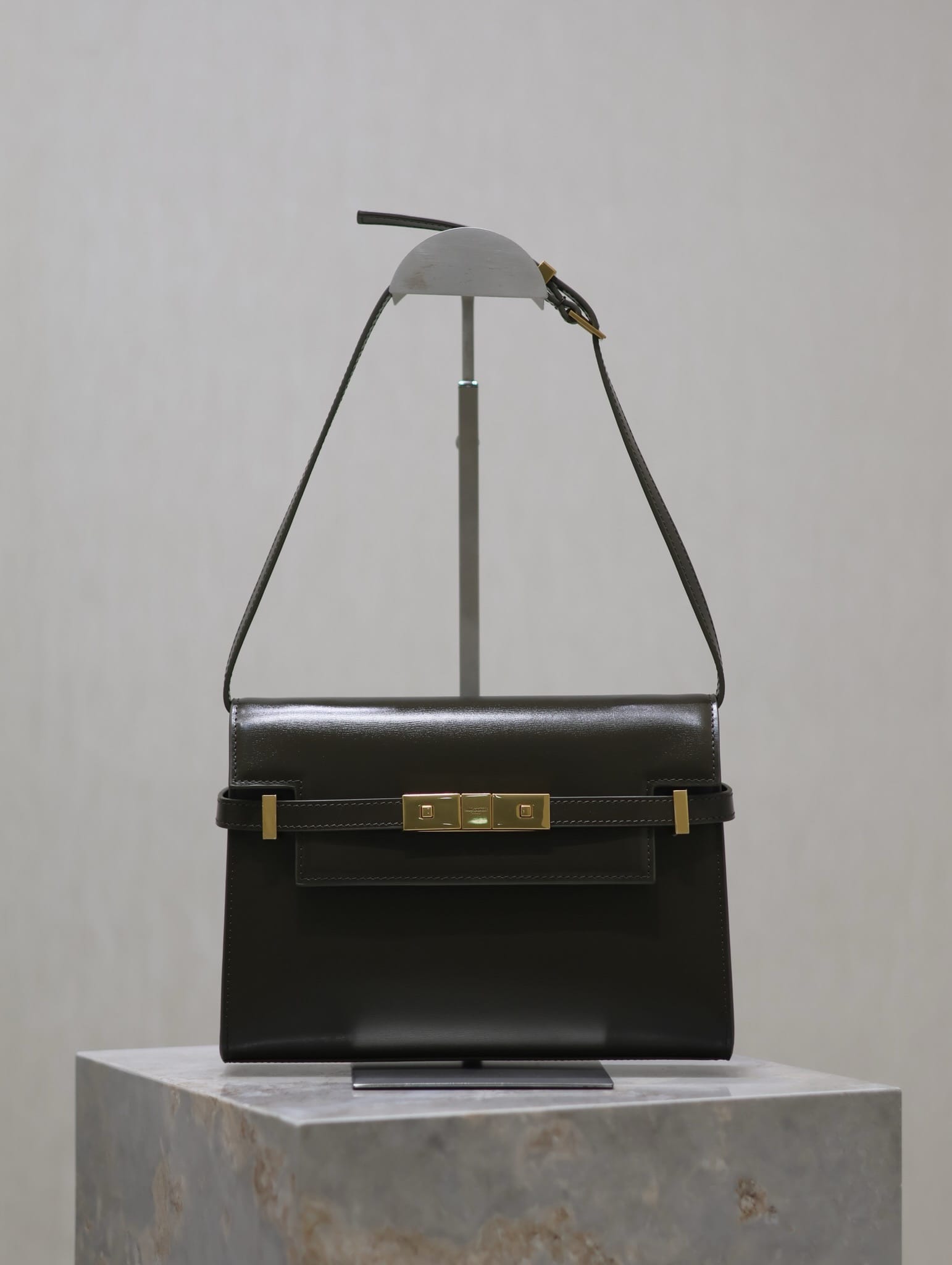 Manhattan 24cm Saint Laurent 675626.4