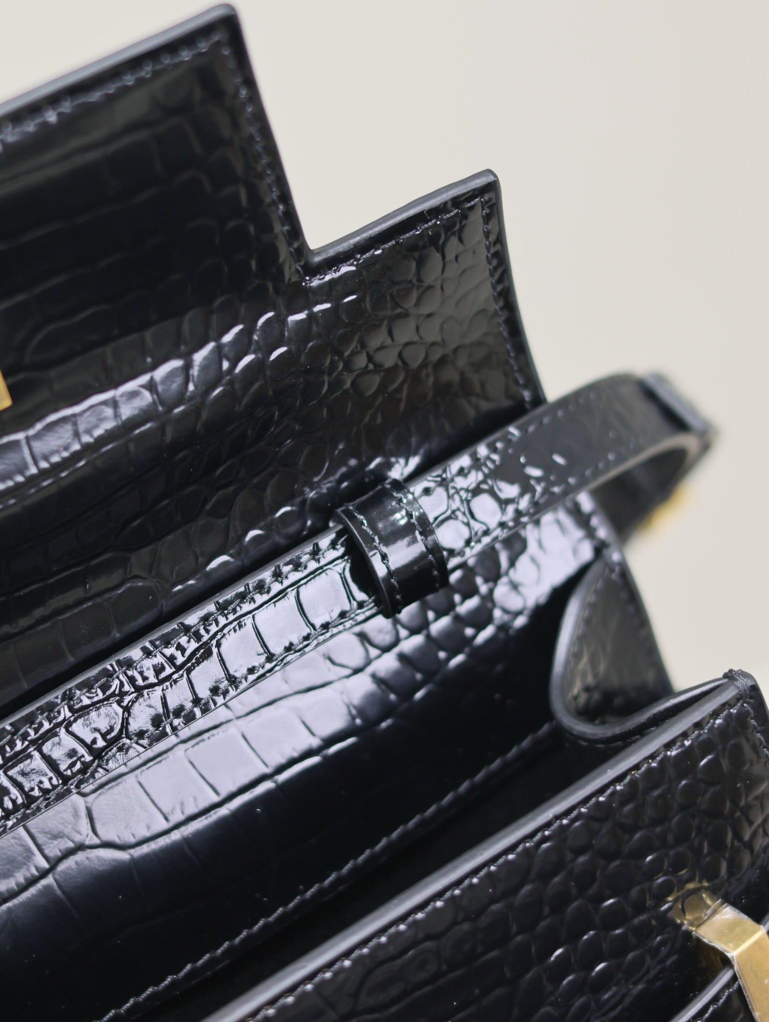 Manhattan 24cm Saint Laurent 675626.7