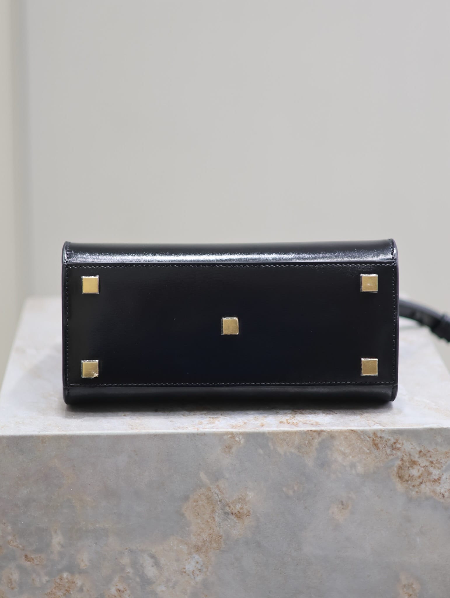 Manhattan 21cm Saint Laurent 593741