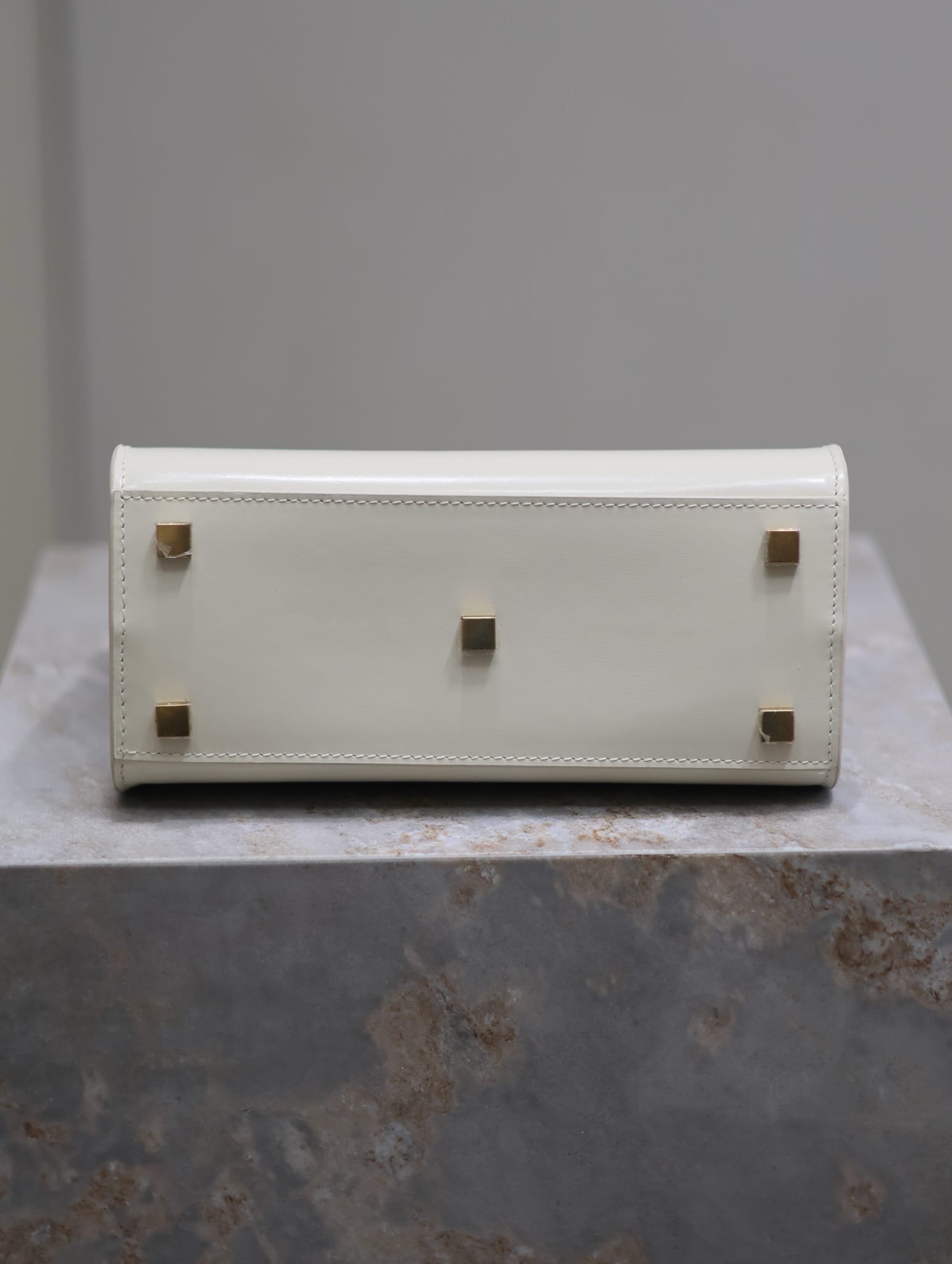 Manhattan 21cm Saint Laurent 593741.1