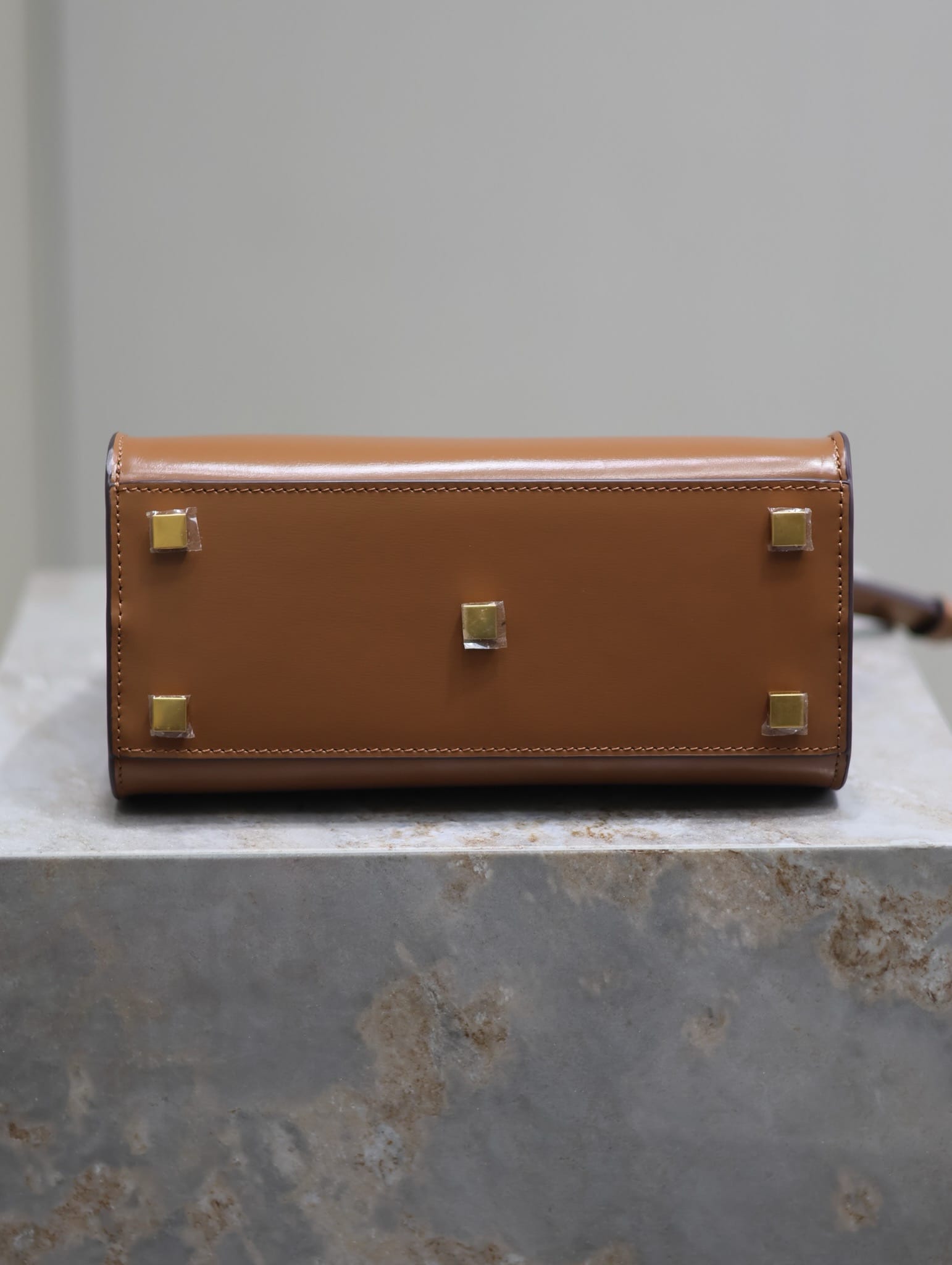 Manhattan 21cm Saint Laurent 593741.2