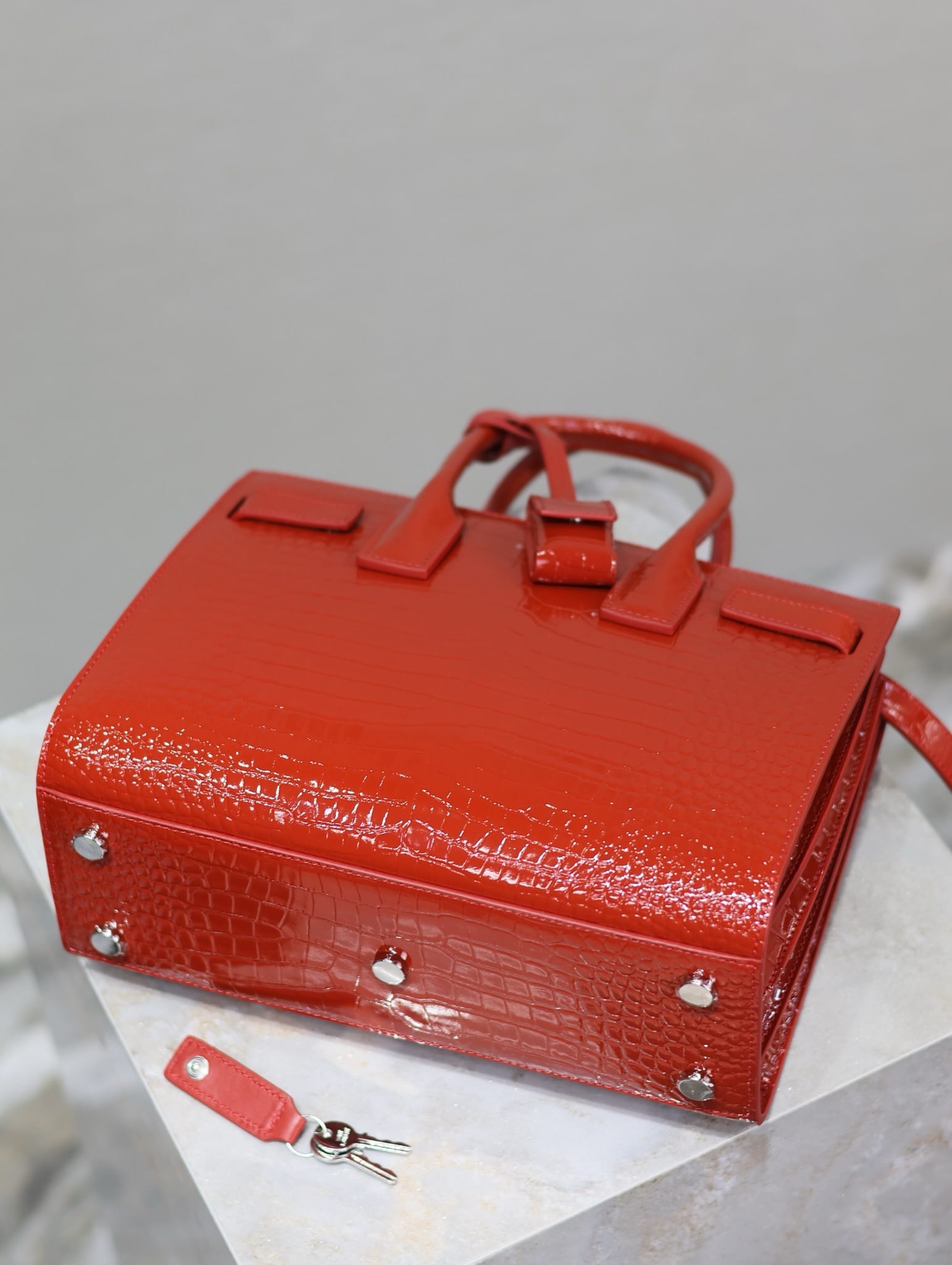 Le sac de jour 26cm Saint Laurent 421863.6