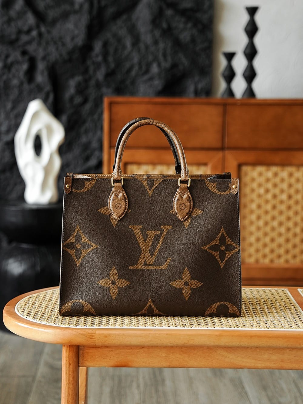 Onthego Louis Vuitton M45321