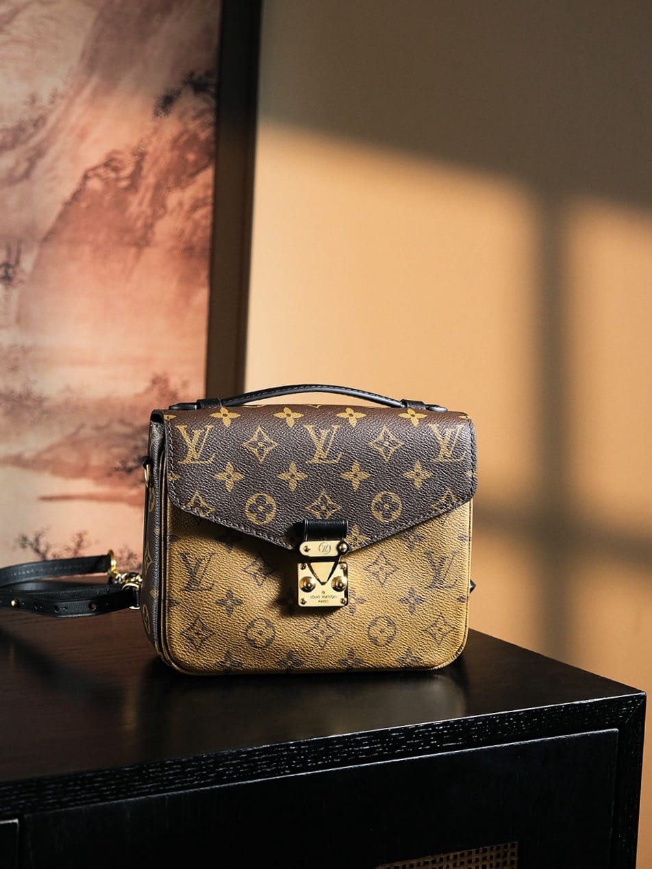 Pochette Métis Backpack Louis Vuitton M11941