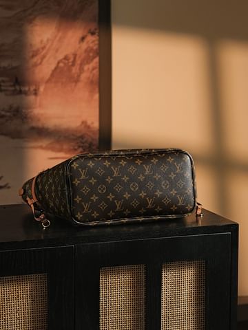 Neverfull inside out Louis Vuitton M11946.1