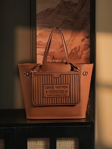 Neverfull inside out Louis Vuitton M11946.1