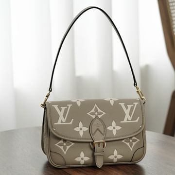 Diane Louis Vuitton M46583