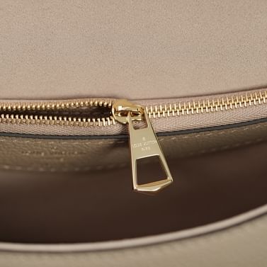 Diane Louis Vuitton M46583