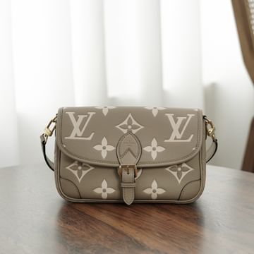 Diane Louis Vuitton M46583