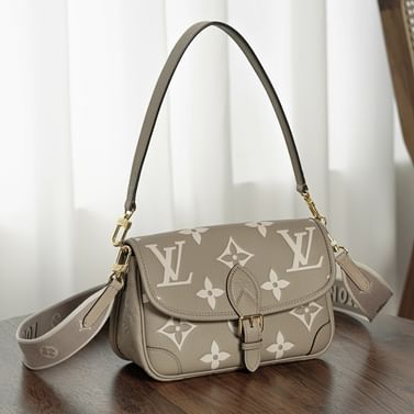 Diane Louis Vuitton M46583