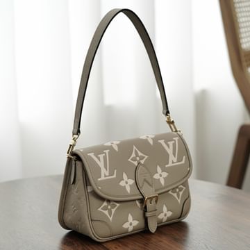 Diane Louis Vuitton M46583