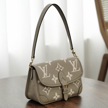 Diane Louis Vuitton M46583