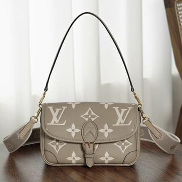 Diane Louis Vuitton M46583