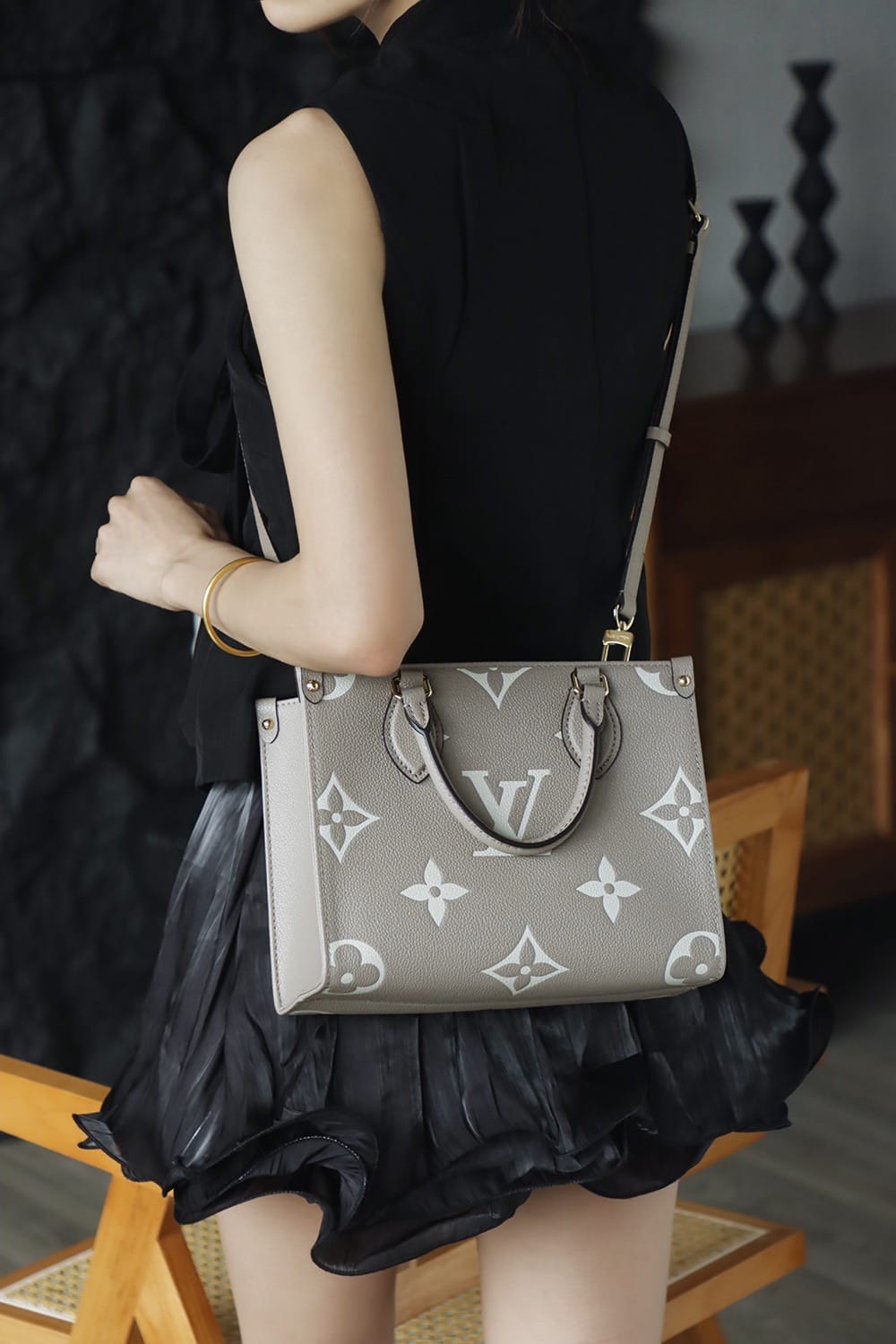OnTheGo Louis Vuitton M45779