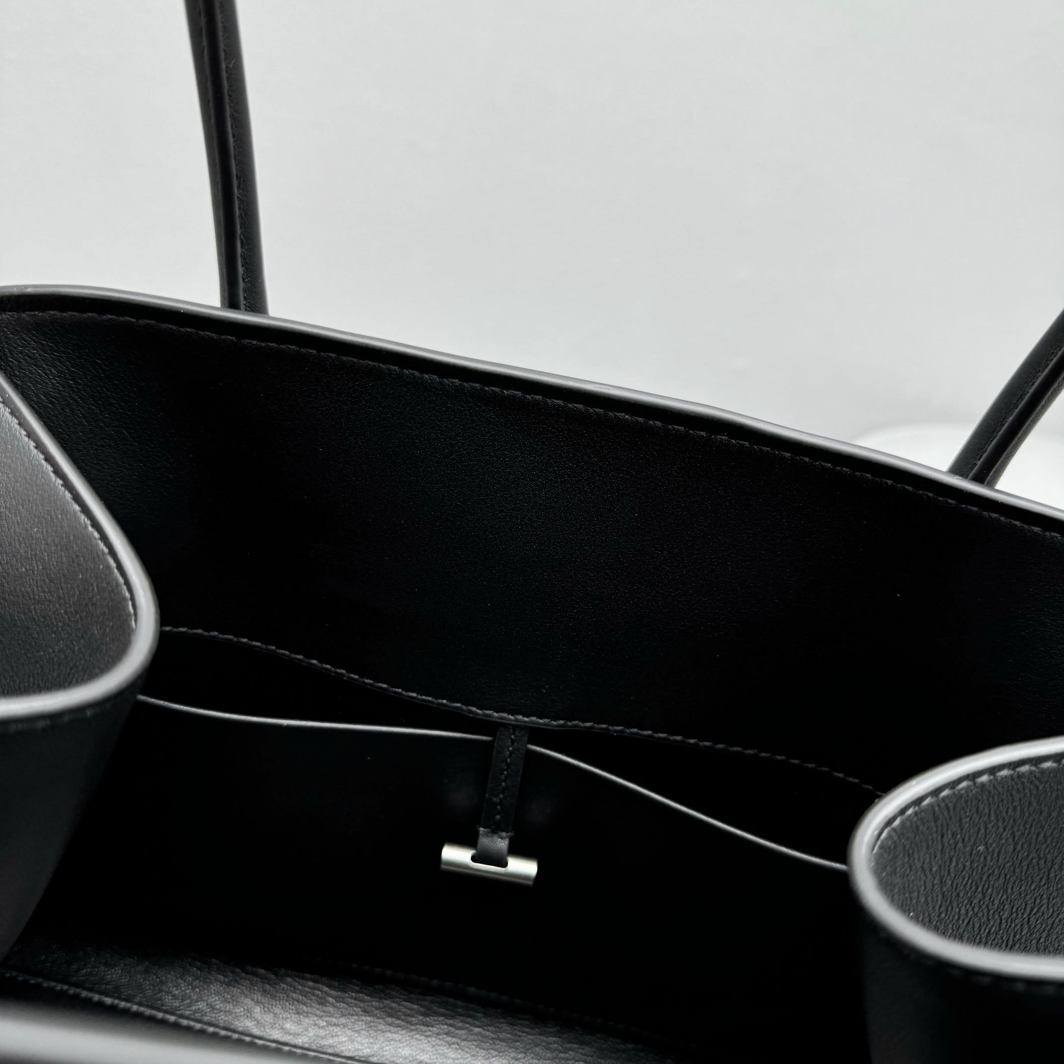 Margaux Shoulder 12 The Row 1797.1